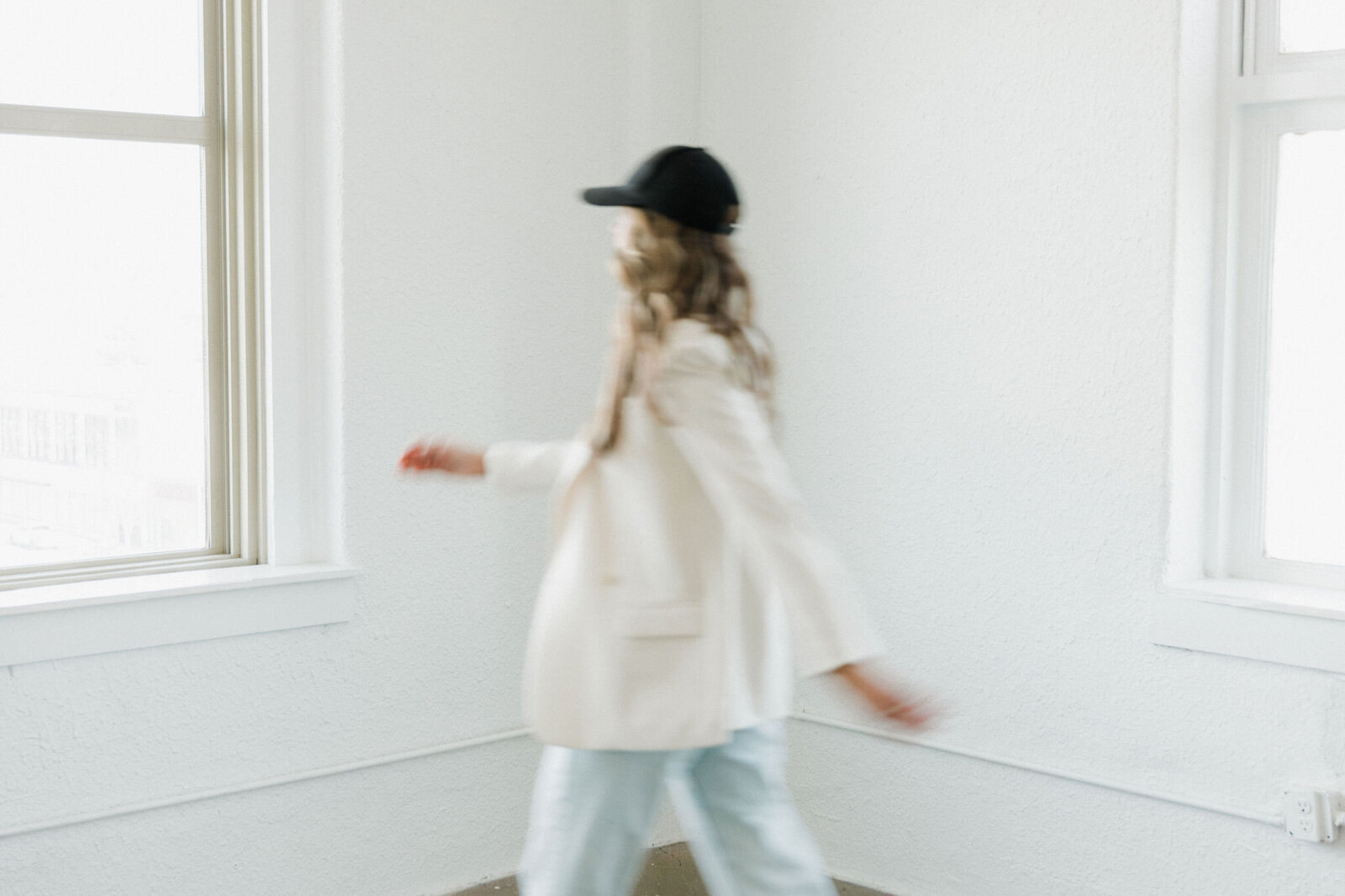 Friendly and experienced website copywriter—Shea in action