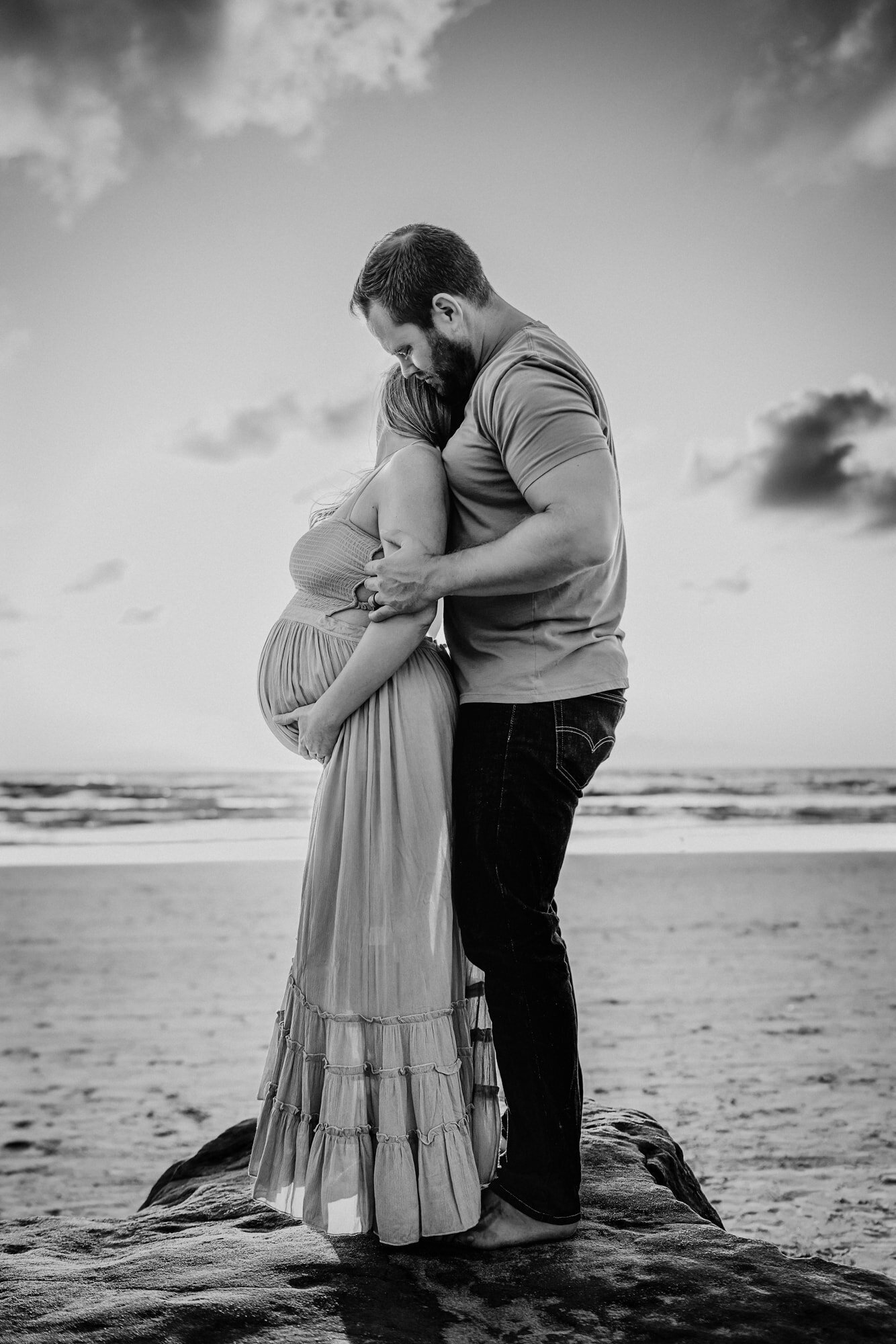 Beach maternity photography San Deigo -2