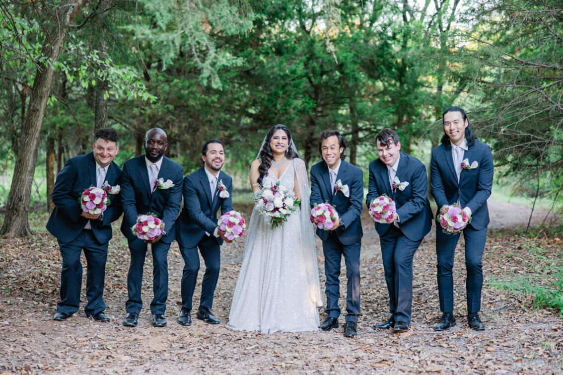 fun-poses-for-bridal-party