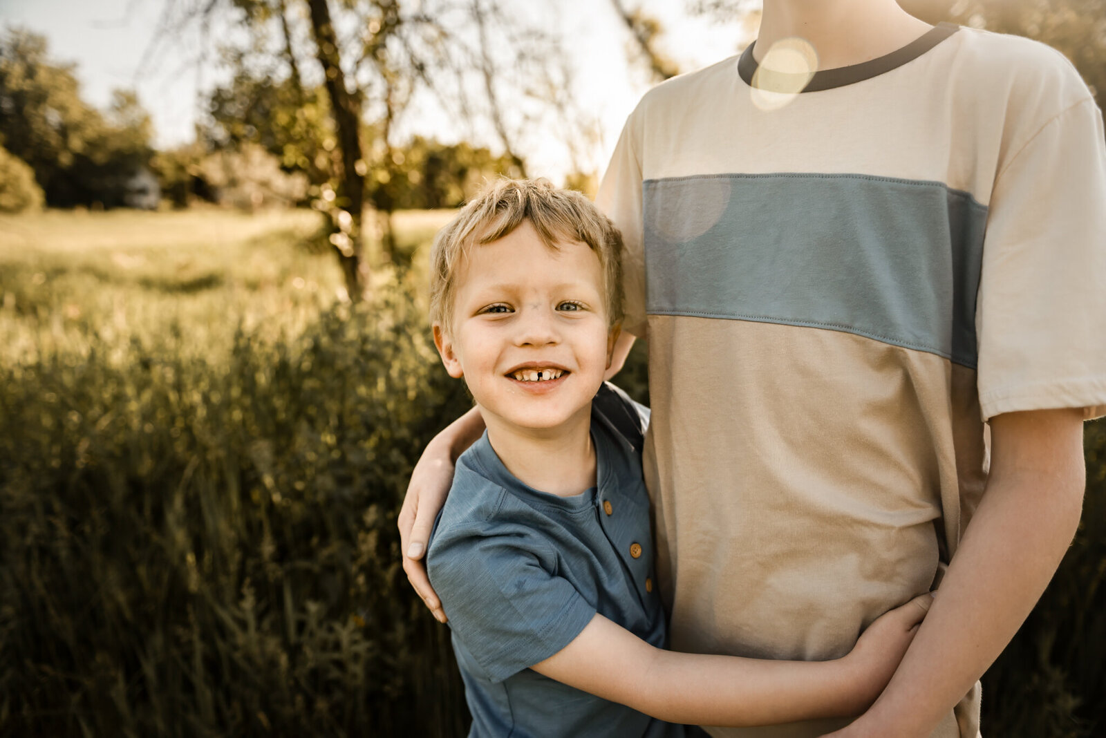 Goff-bismarck-family-outdoors-16