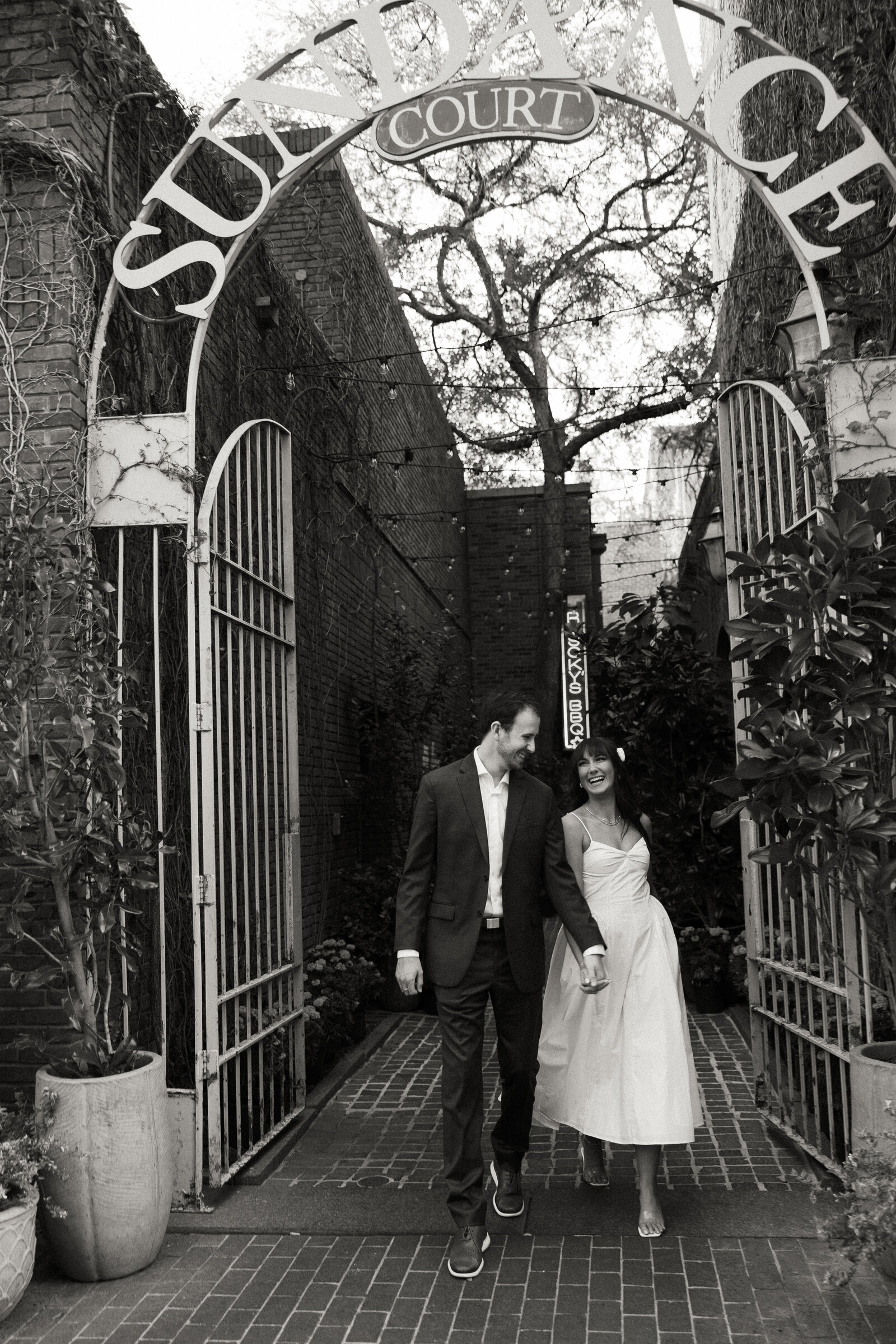 downtowndallasengagementphotos_stillsbytrinity-52