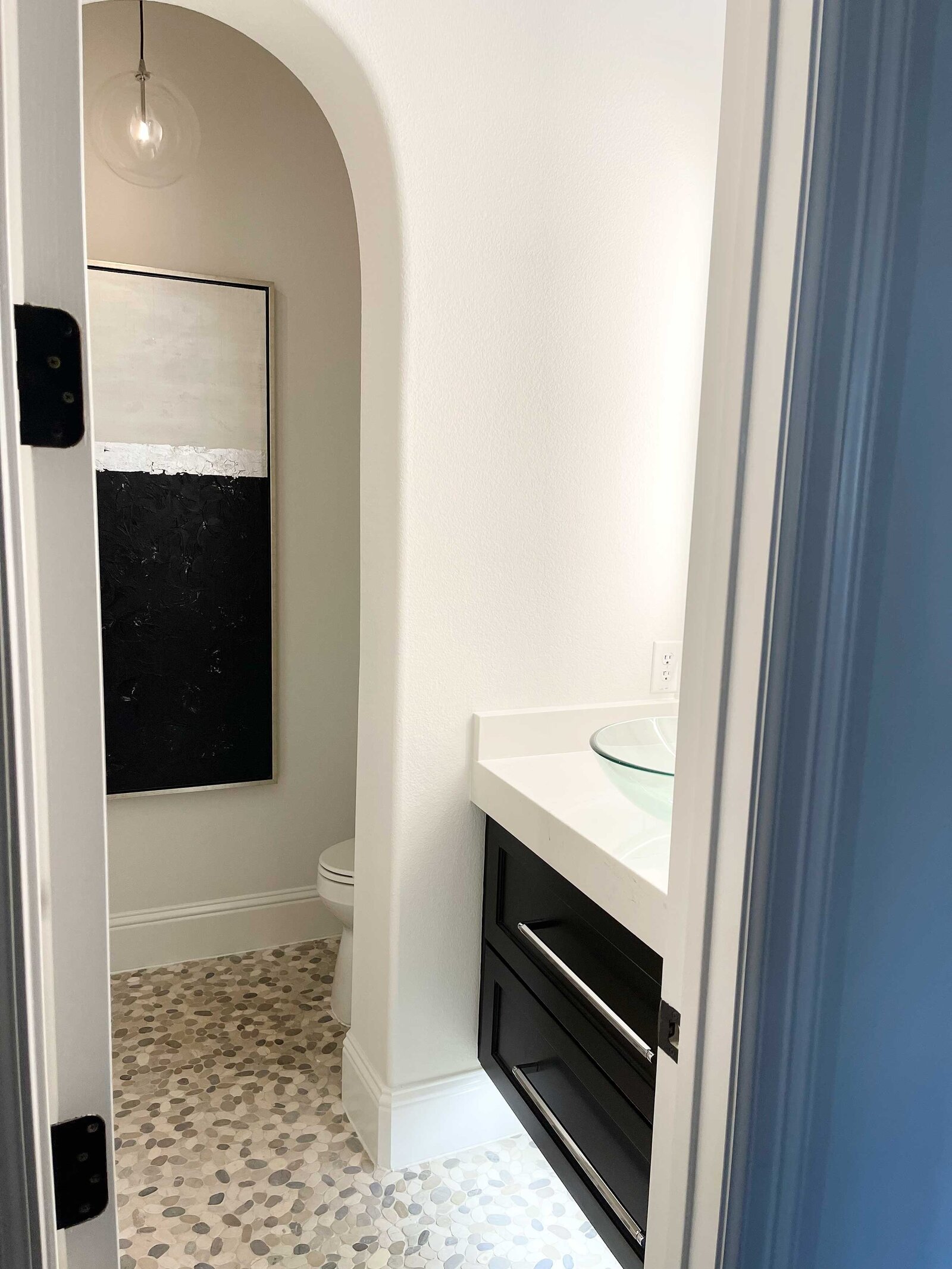 Residential design and renovation expert offering innovative solutions to enhance home spaces, blending functionality and style to create beautiful and practical living environments.
