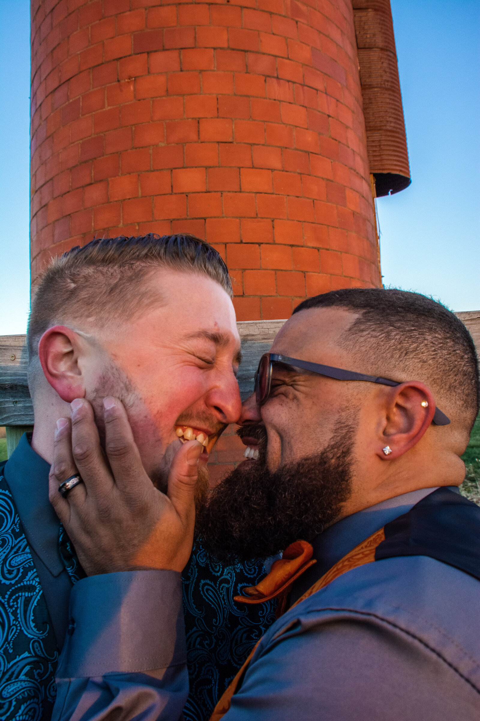 gay men kiss in arizona wedding