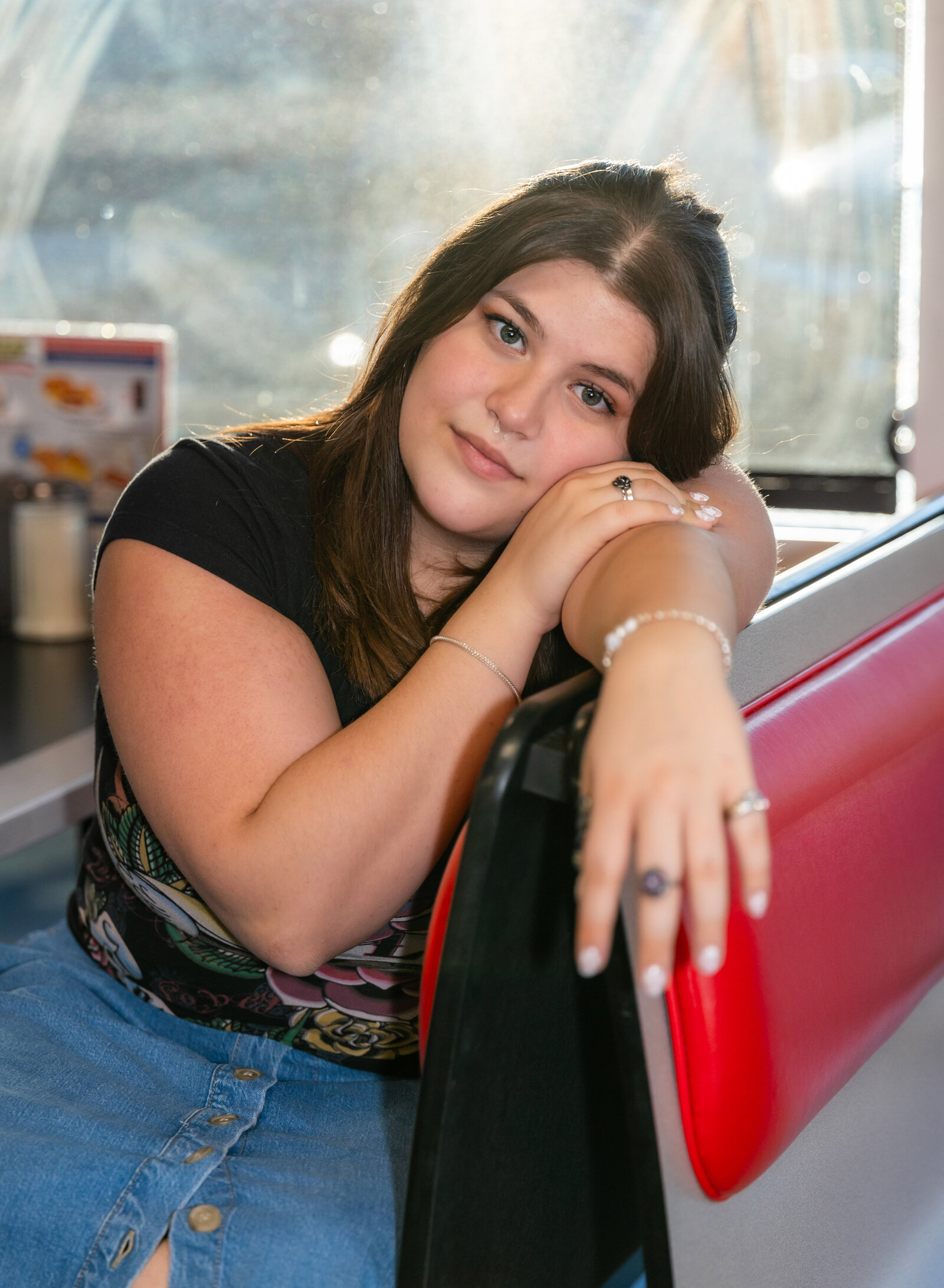 teen girl at Waffle House