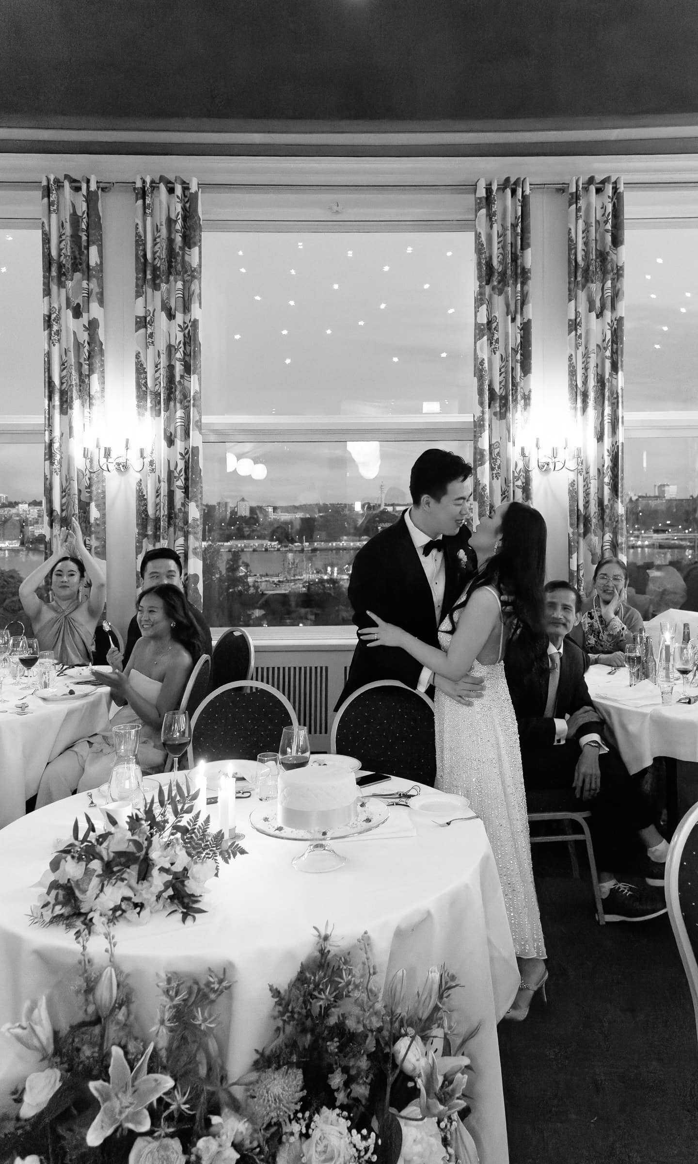 Destination Wedding Photographer Anna Lundgren in Stockholm Wedding at Solliden Skansen Stockholm Sweden_155