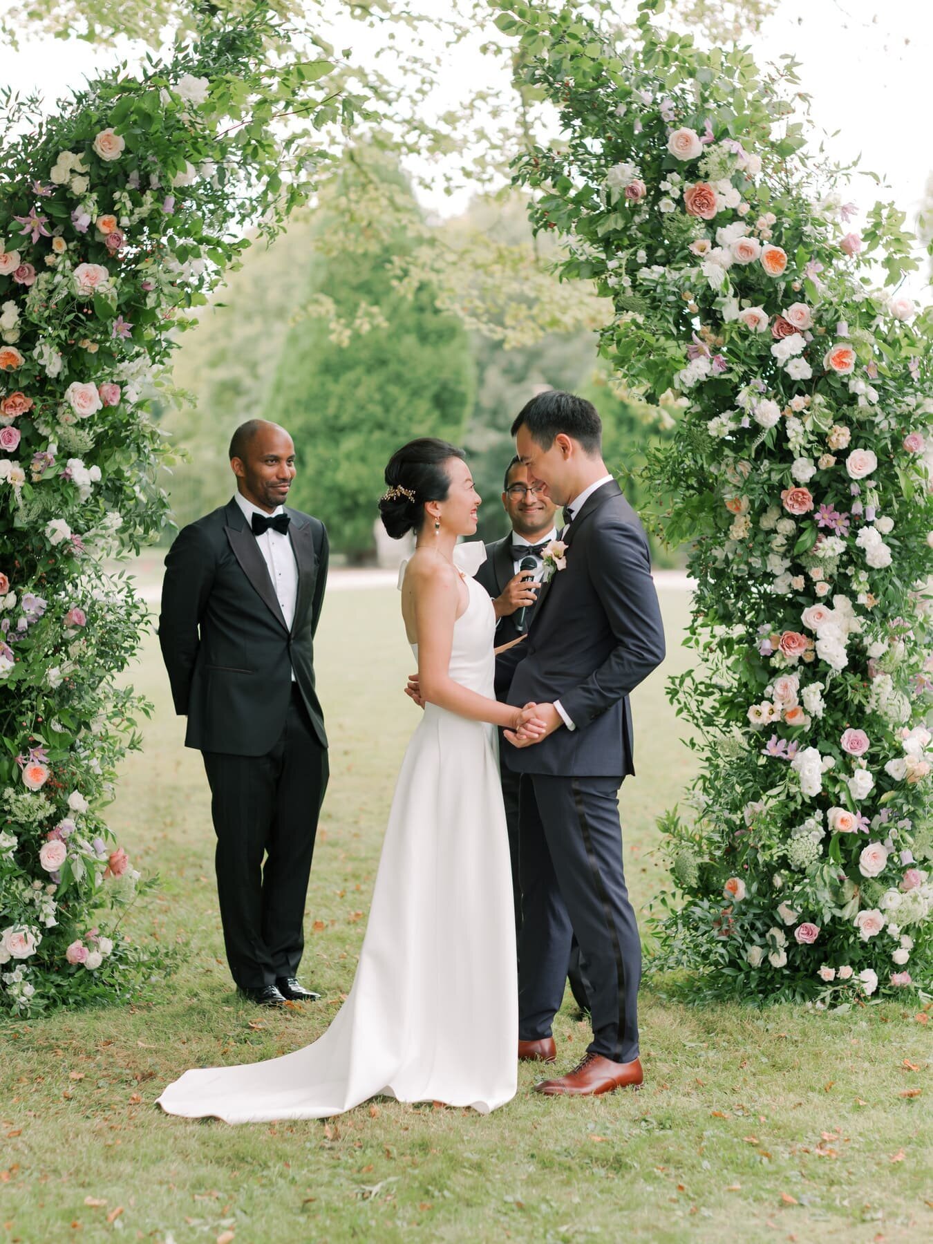 floral-arch-garden-style