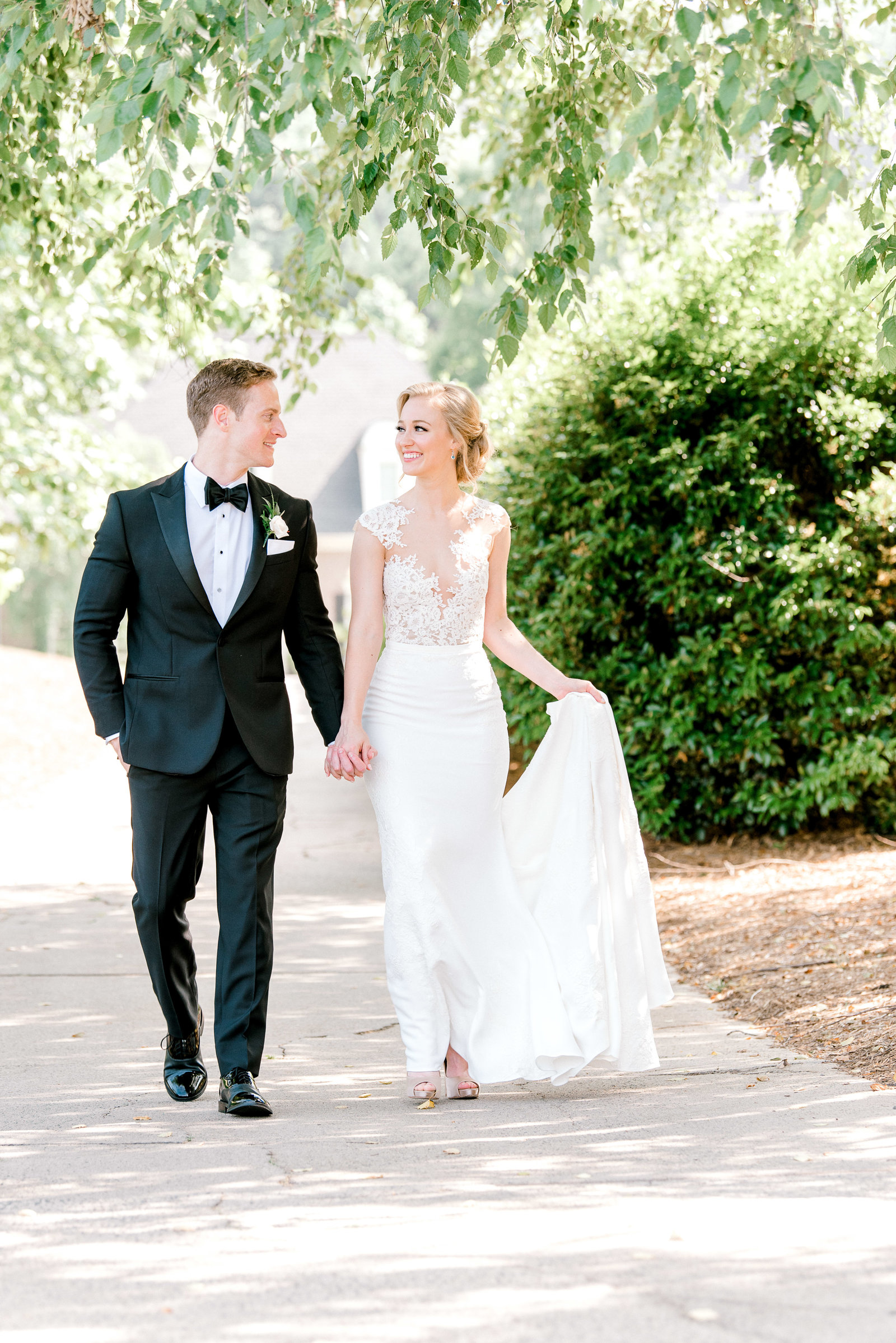 charlotte-wedding-photographer-firethorne-country-club-wedding-golf-course-fine-art-bright-and-airy-film-photographer-alyssa-frost-photography-2