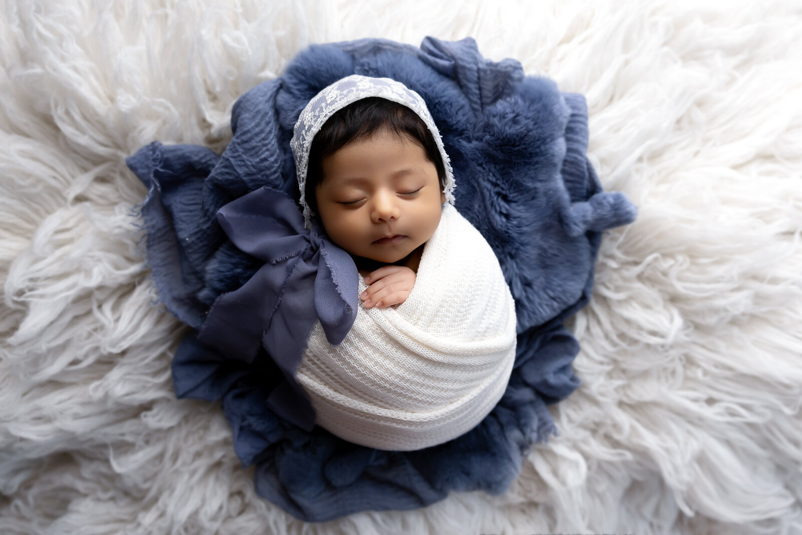 Woodland, Ca Newborn Photographer | Posed Newborn Photography | In-studio newborn photography