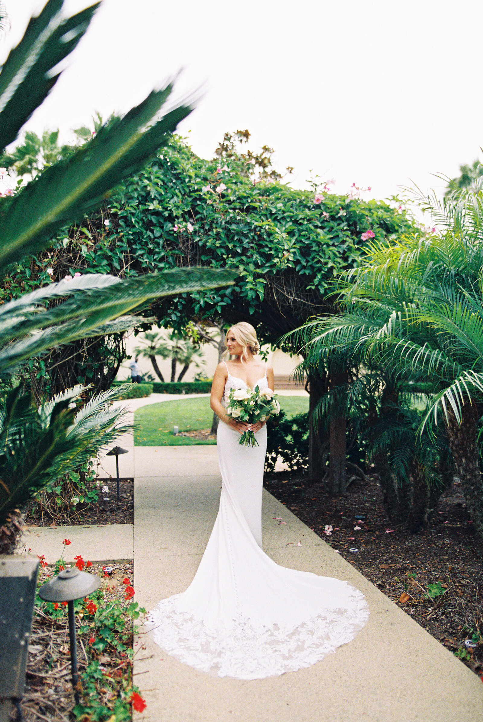 35mm Film Wedding Photography-054-4358490-R1-017-7