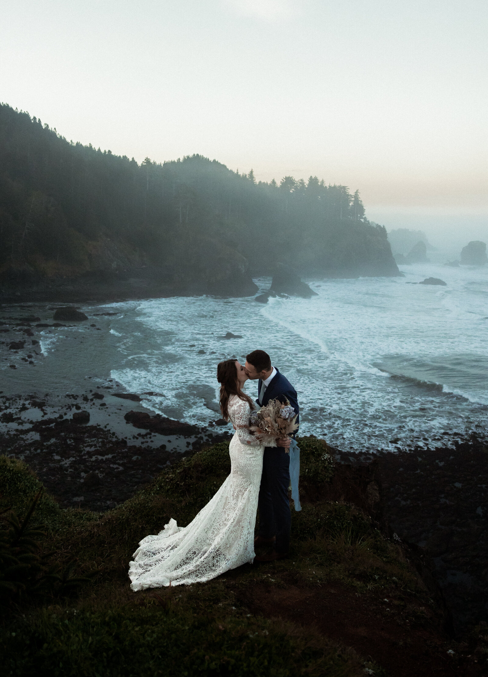 Oregon Coast Elopement Photography by Kollar – Arizona’s Premier Elopement Photographer