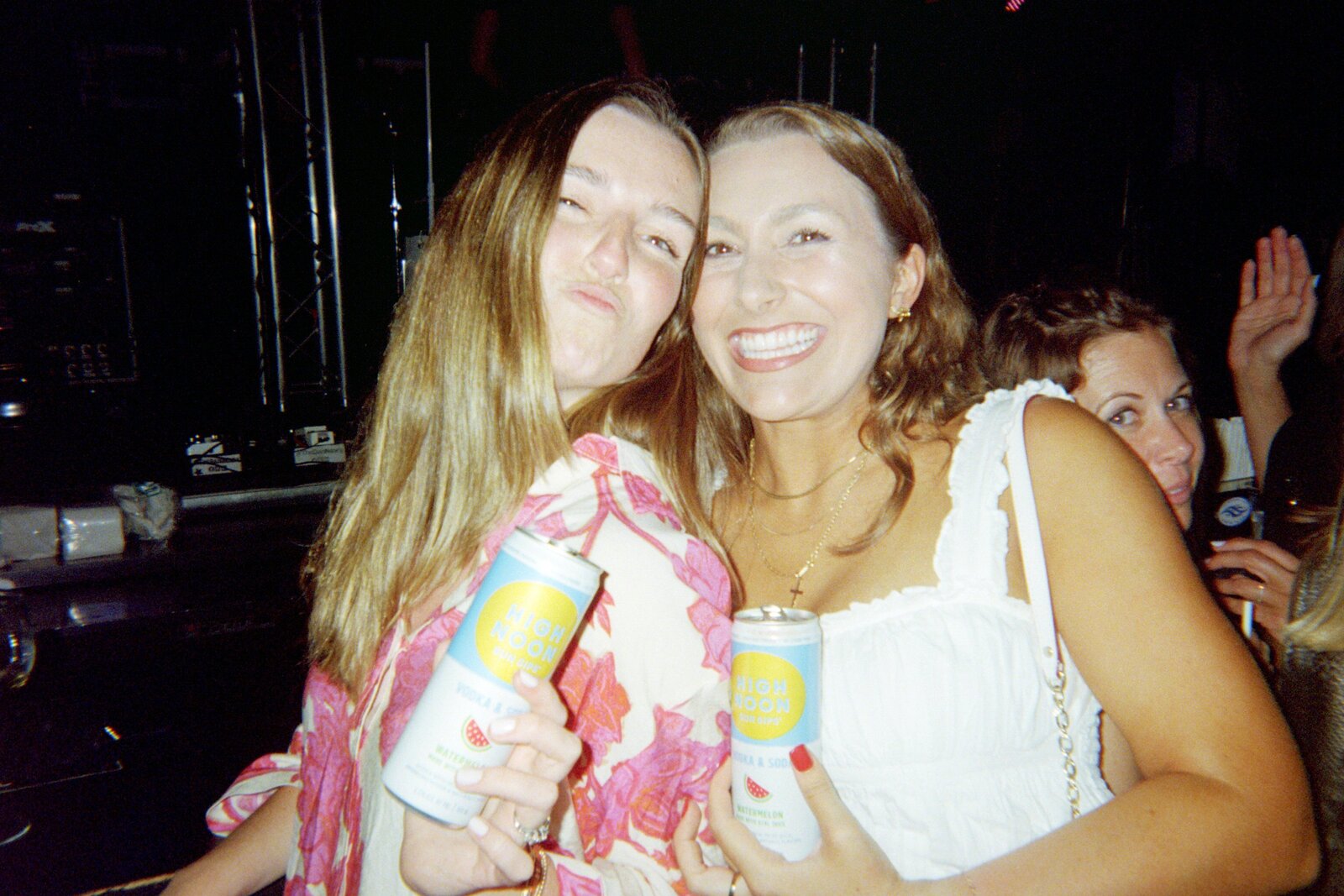 AVALON SARAH+HLC PARTY