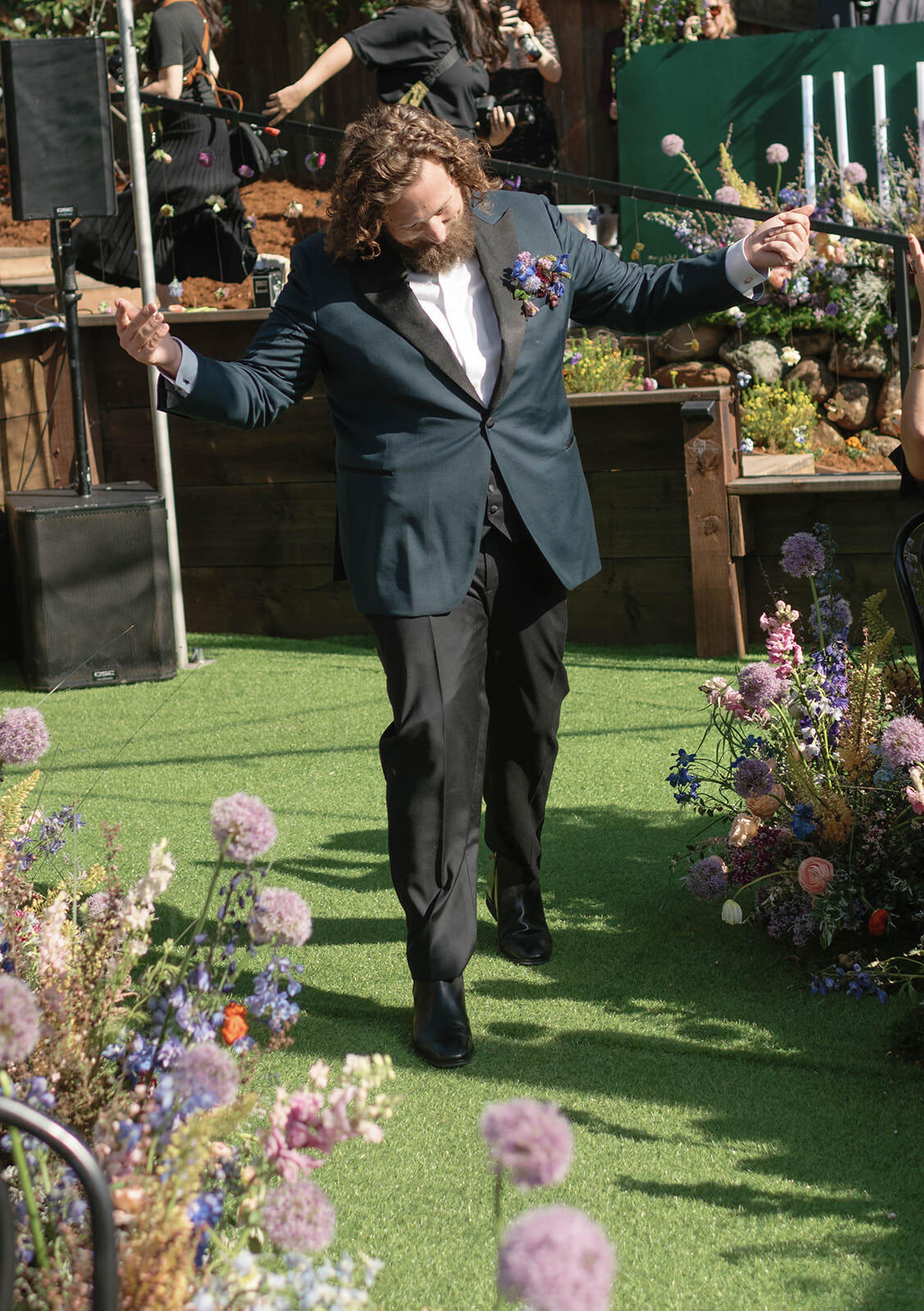 Gothic-Disco-Floral-Wedding91