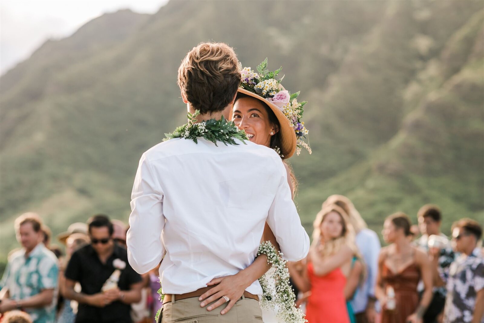 Kualoa_Ranch_Oahu_Hawaii_Wedding-Valorie_Darling_Photography-VKD_9700_websize