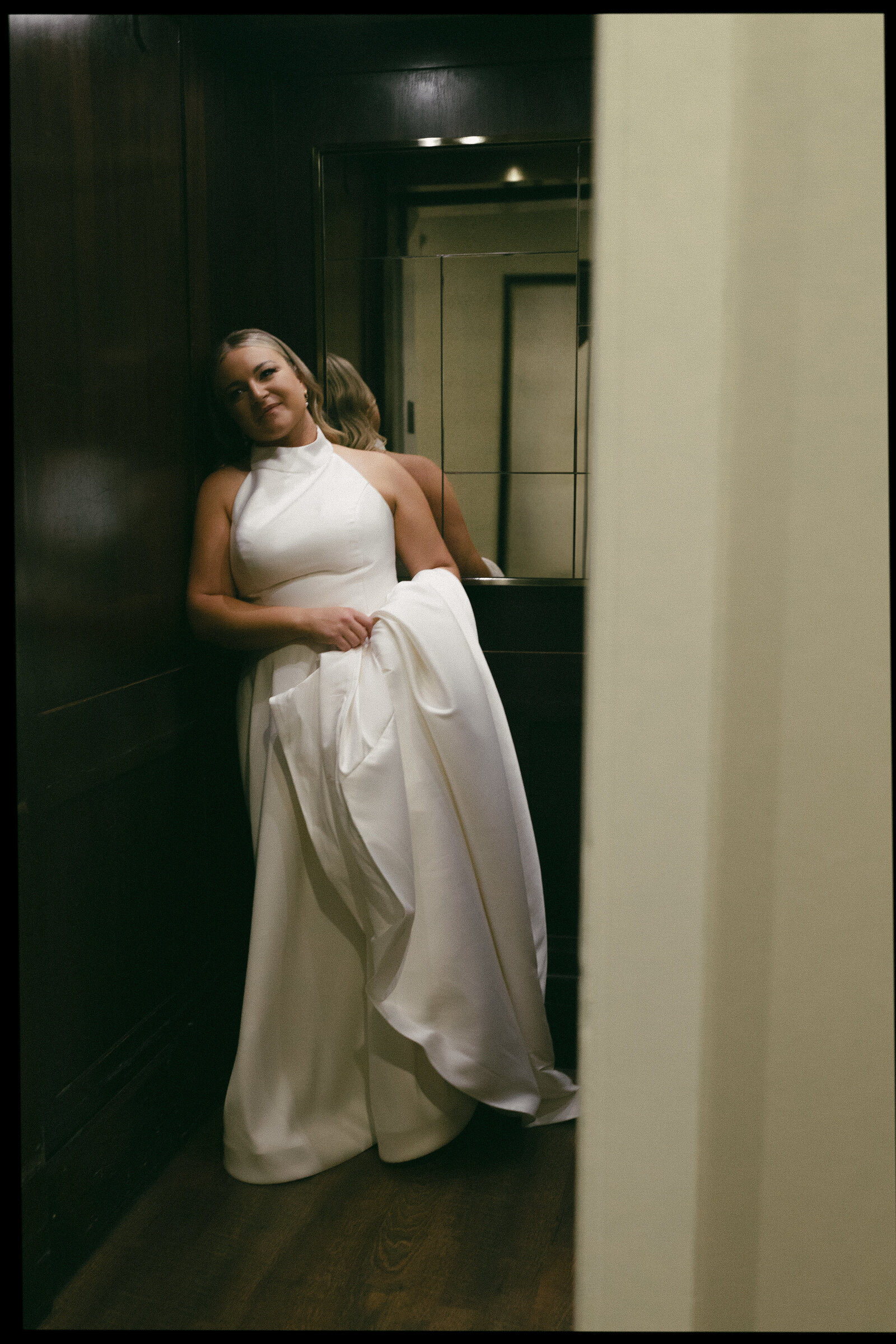 bridesmaids_getting_ready_downtown_portland-76