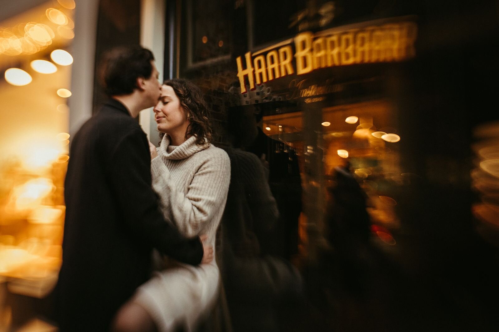 Get-framed-photography-couple-26