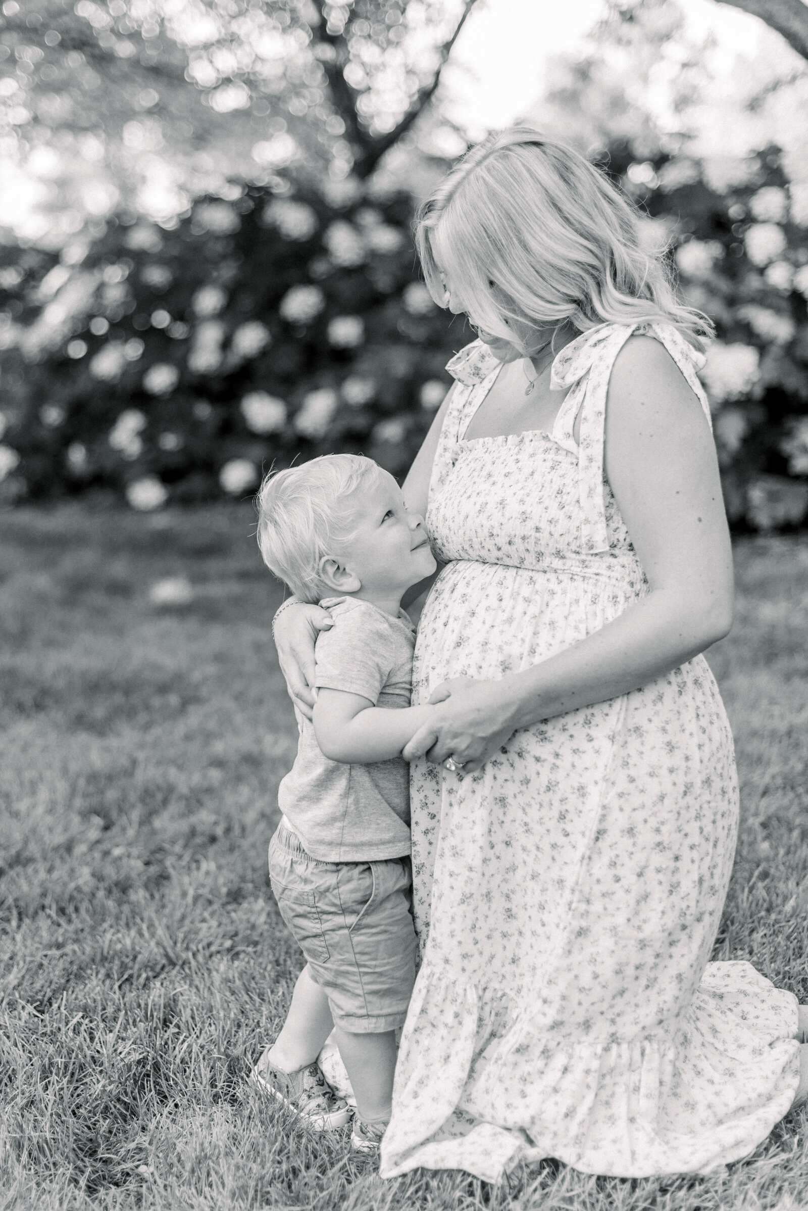 cassie-nichole-photography-dayton-family-photographer-smith-family-maternity-session-14