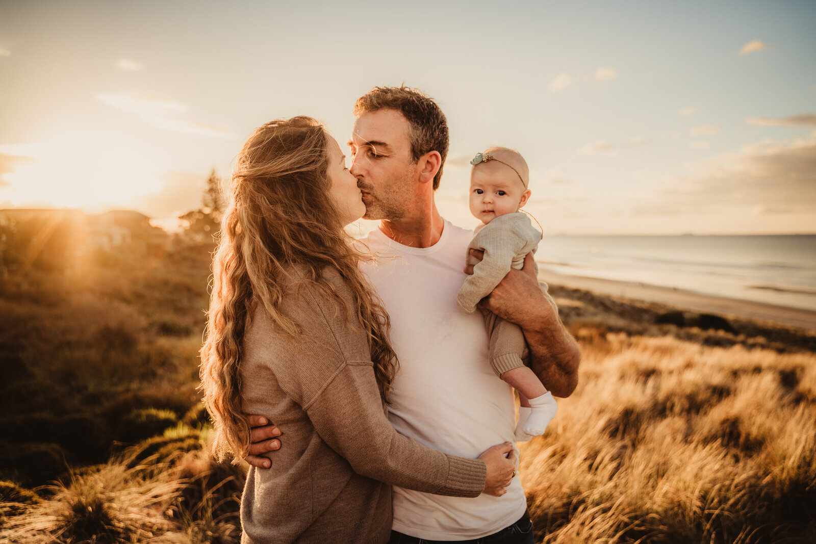 Mount-photographer-family-beach-baby-1-2