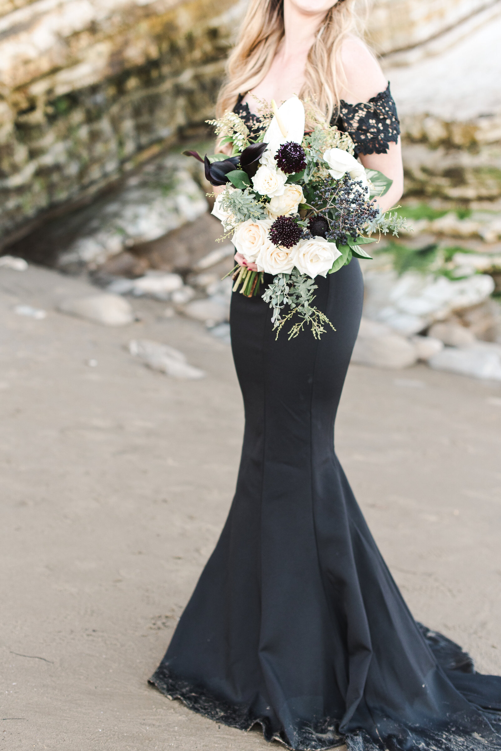 Precious-and-blooming-floral-design-kellye-clifford-Destination I do -Editorial-24