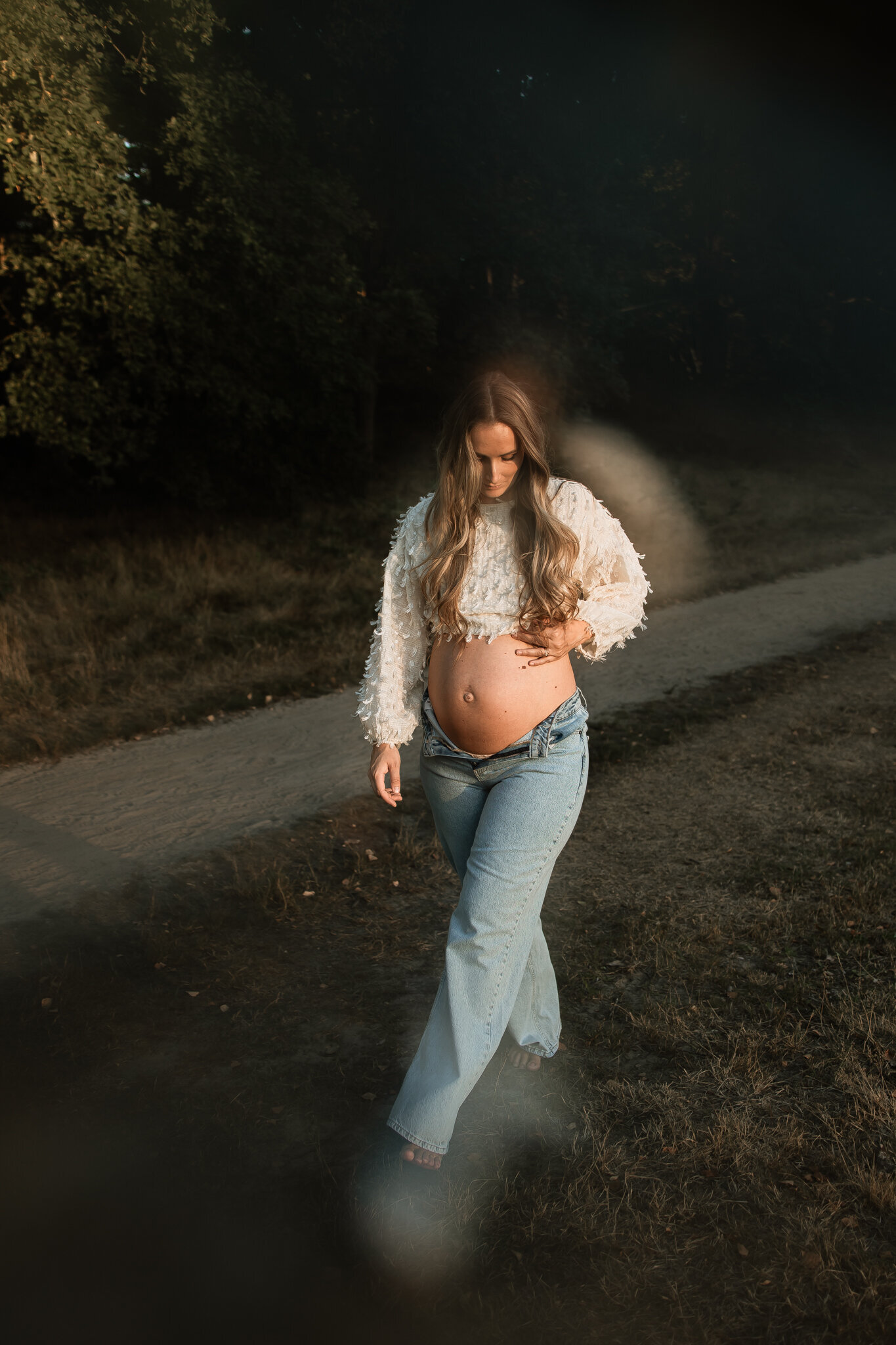 lanoukfotografie_zwangerschapsshoot_eindhoven_valkenswaard_fotoshoot_zwangerschap-19