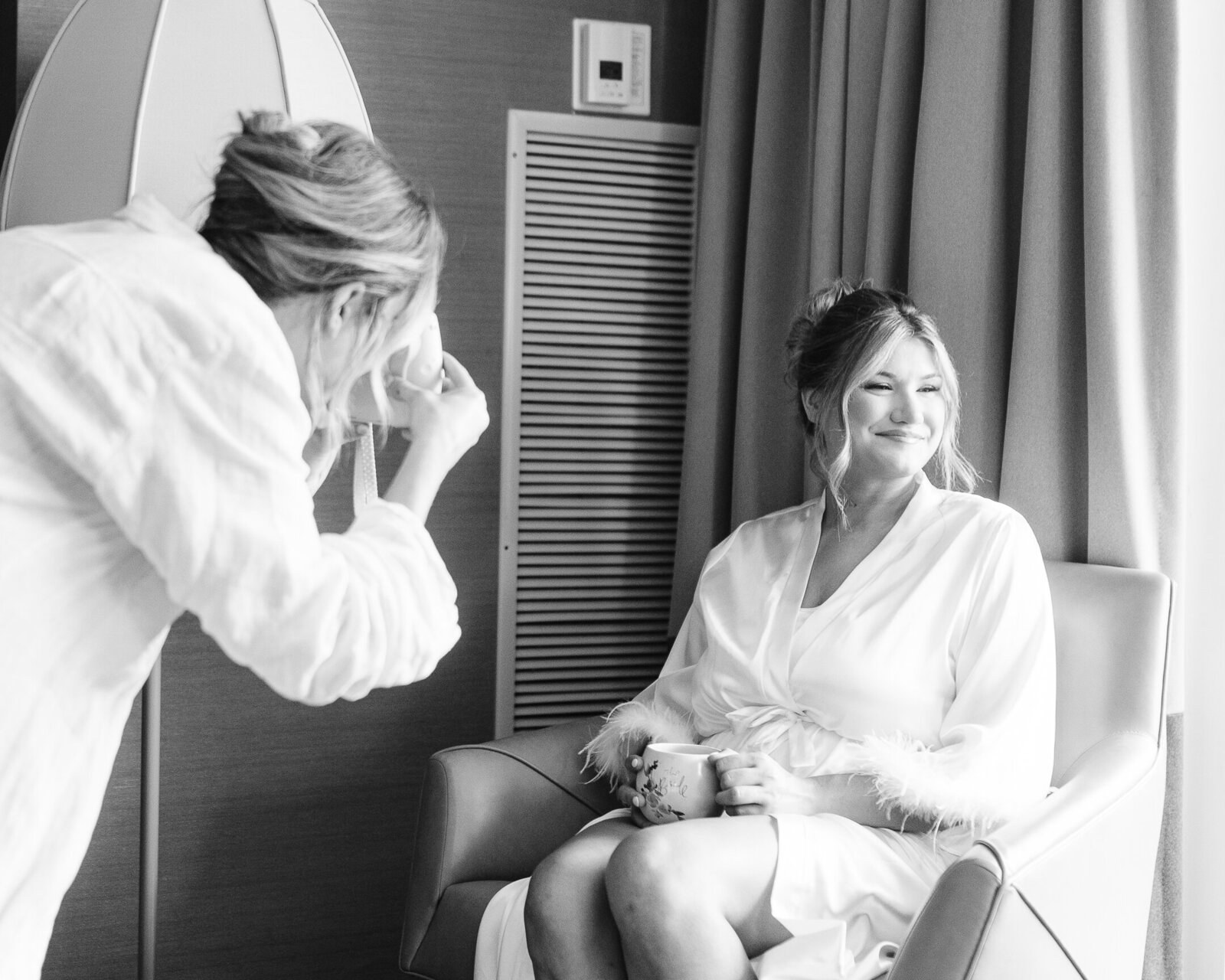 Corby Intercontinental Hotel Kansas City Wedding Plaza-23