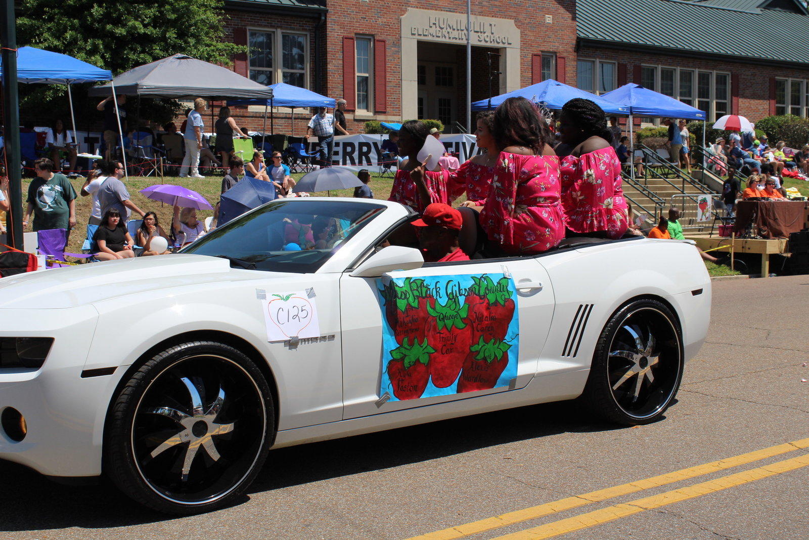 West Tennessee Strawberry Festival - Humboldt TN - Girls Parade13