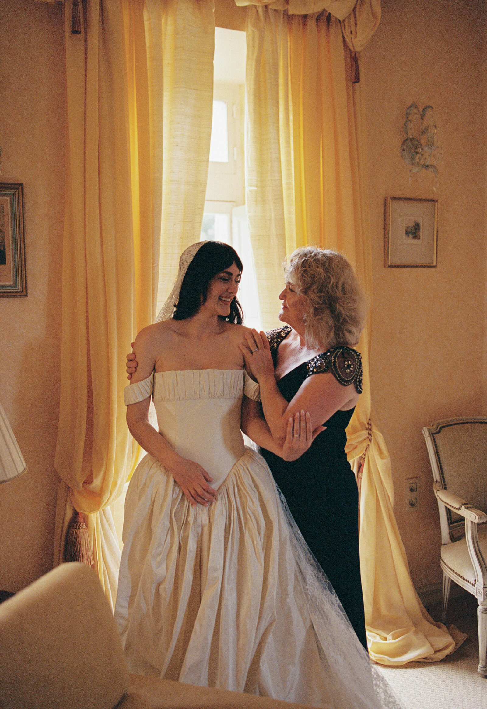 Film-Wedding-Photographer-Zara-Staples-Weddings88