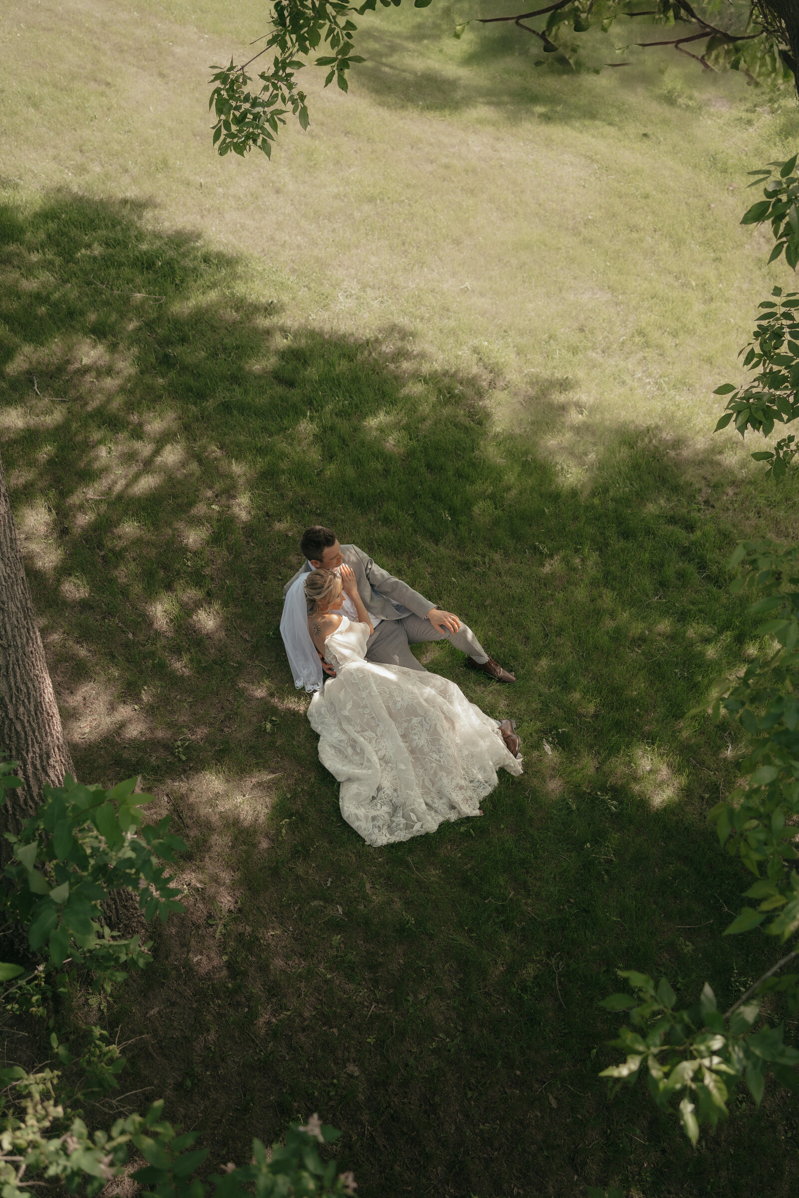 Bride-and-Groom-Portraits-in-the-park-36