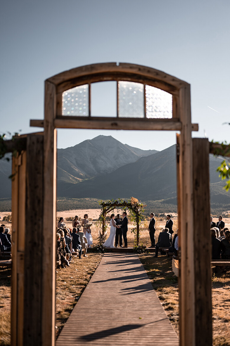 Colorado-Wedding-Photography_The-Barn-at-Sunset-Ranch_Mountain-Wedding_44