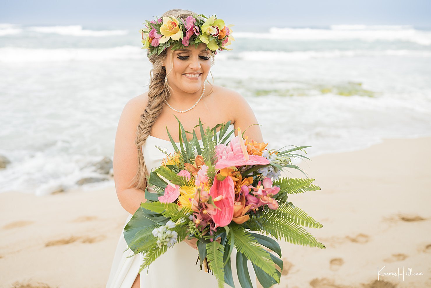 Honolulu, Hawaii Wedding Makeup Artists and Hairstylist  https://perfectlymadehawaii.com