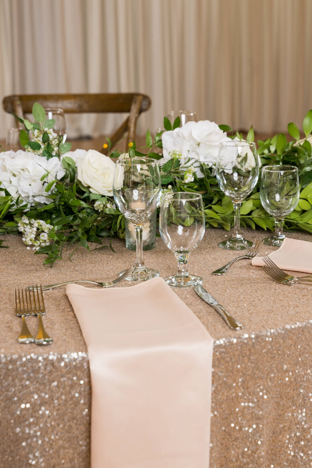 chandelier-ballroom--142