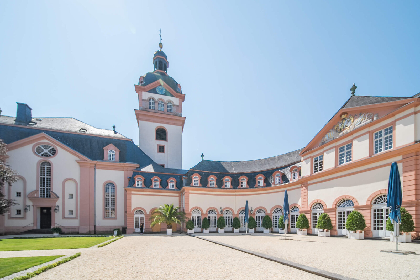 Standesamtliche-Hochzeitsfotografie-Schloss-Weilburg_09795