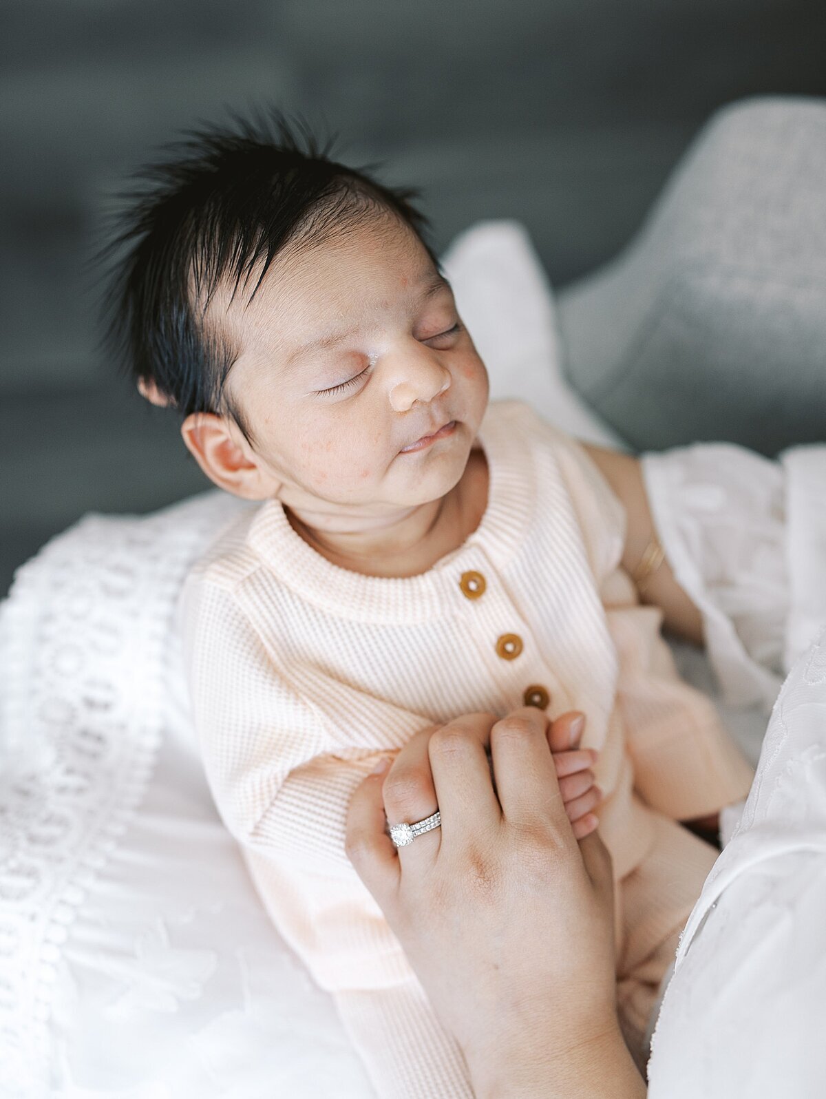 Winchester Virginia Lifestyle Newborn Photography__0019
