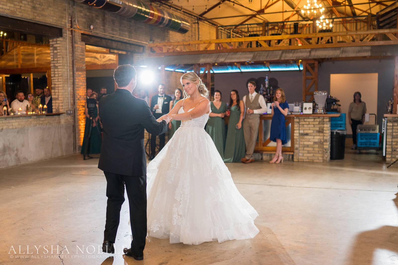 Wedding-at-The-Factory-on-Barclay-in-Milwaukee-1010