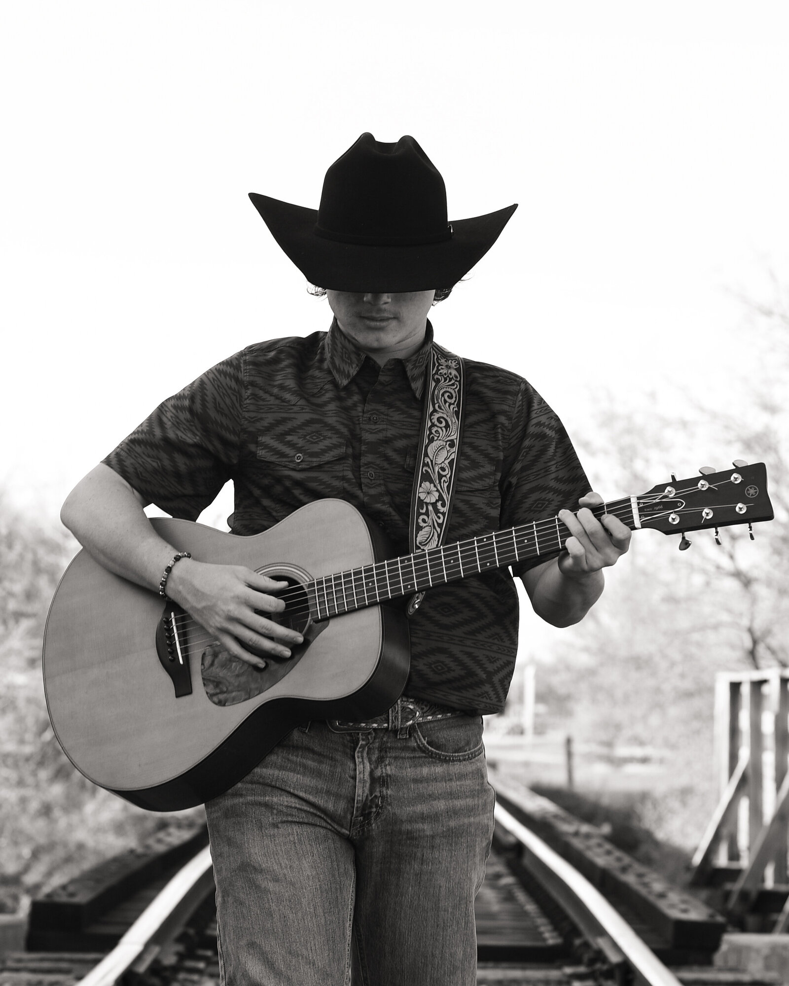 senior-guitar-player-portrait