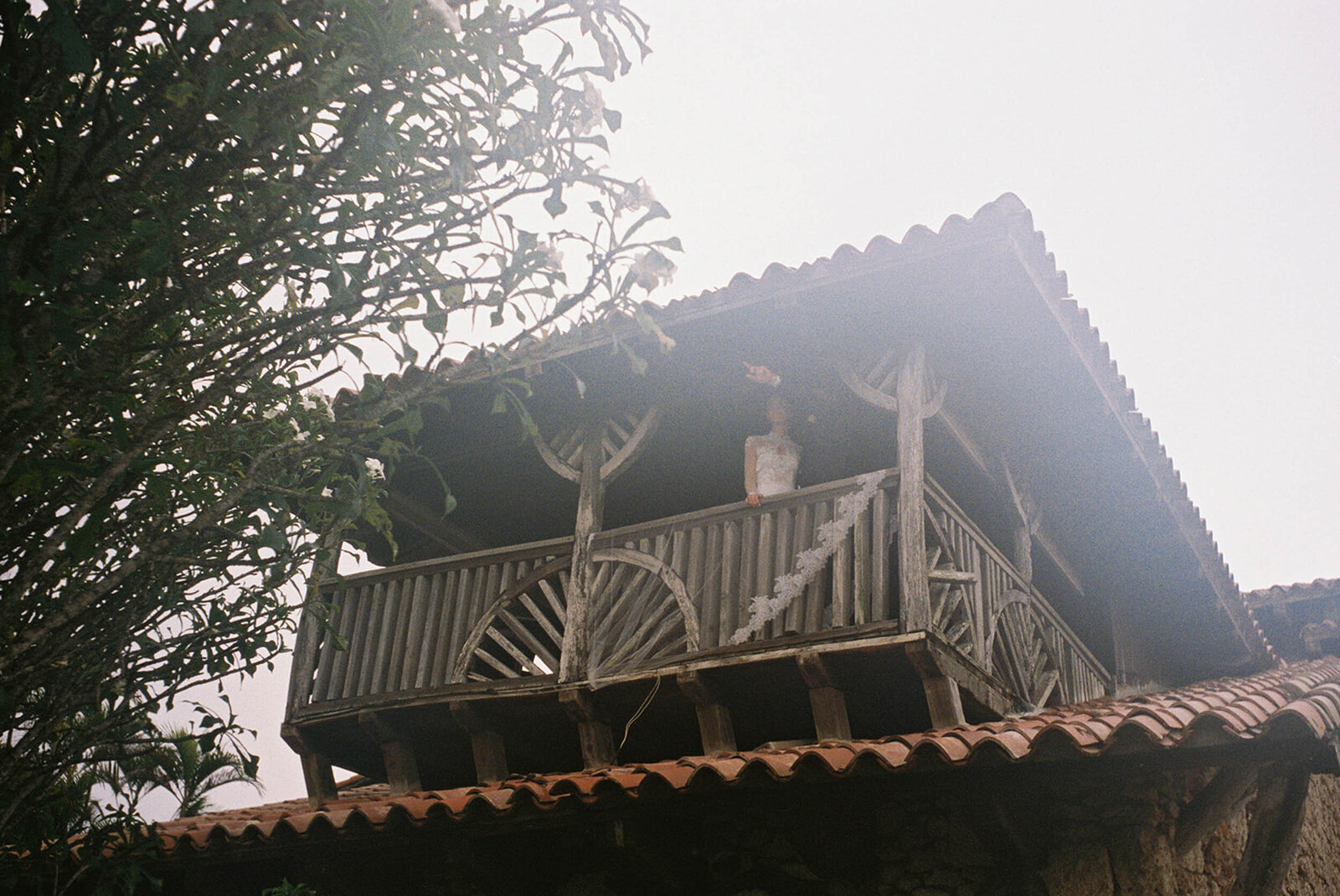 Altos-de-chavon-casa-de-campo-resort-dominican-republic-wedding-asia-pimentel-photography-L+L-57