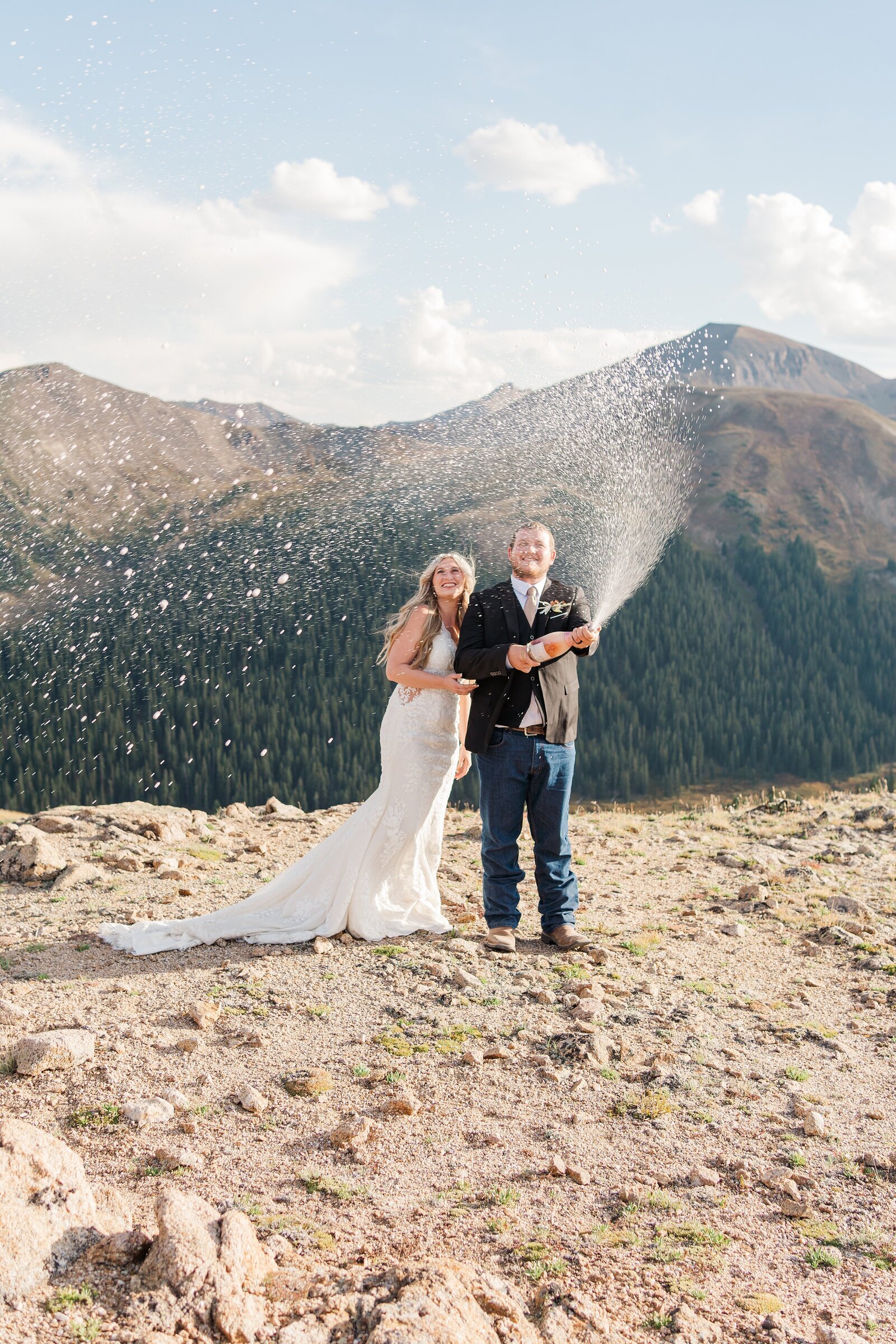 Embark on an unforgettable adventure elopement with Samantha Immer Photography. Our personalized and meaningful hiking elopement photography captures the beauty of the Rocky Mountains and your love story.