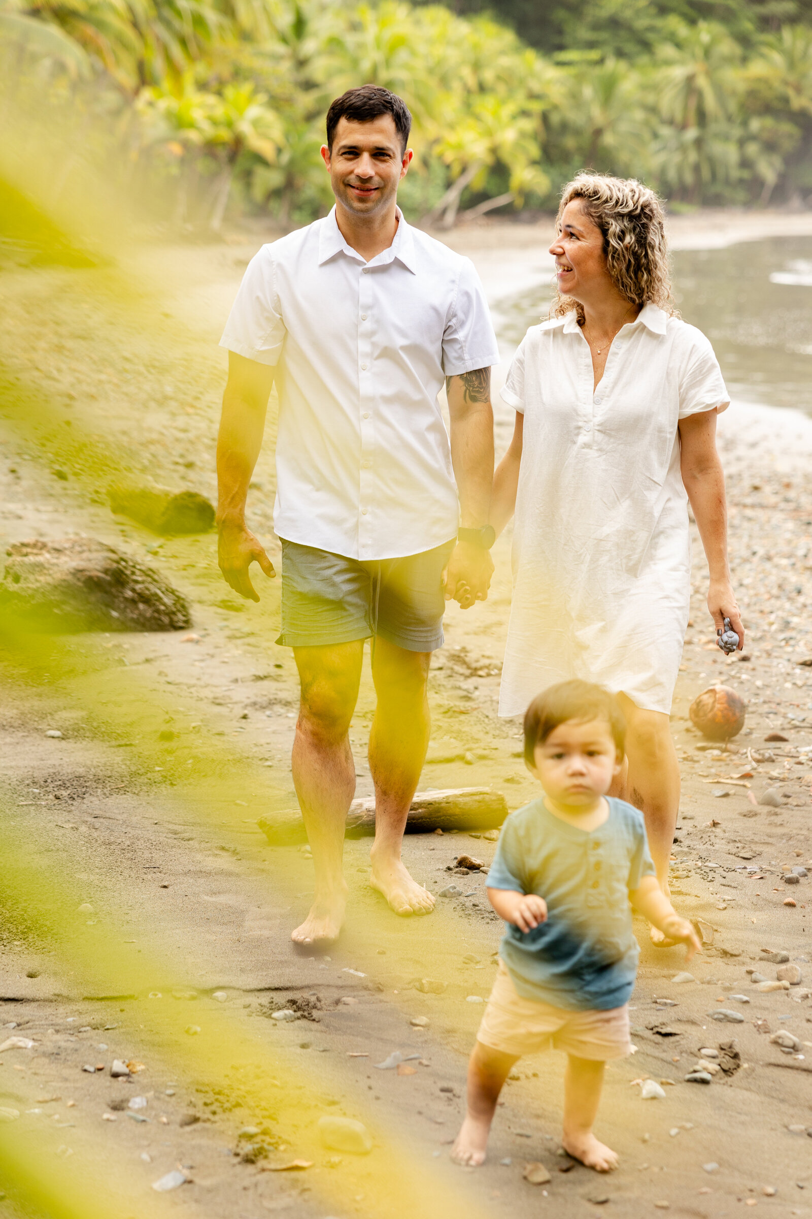 leaf is foreground beach family photography