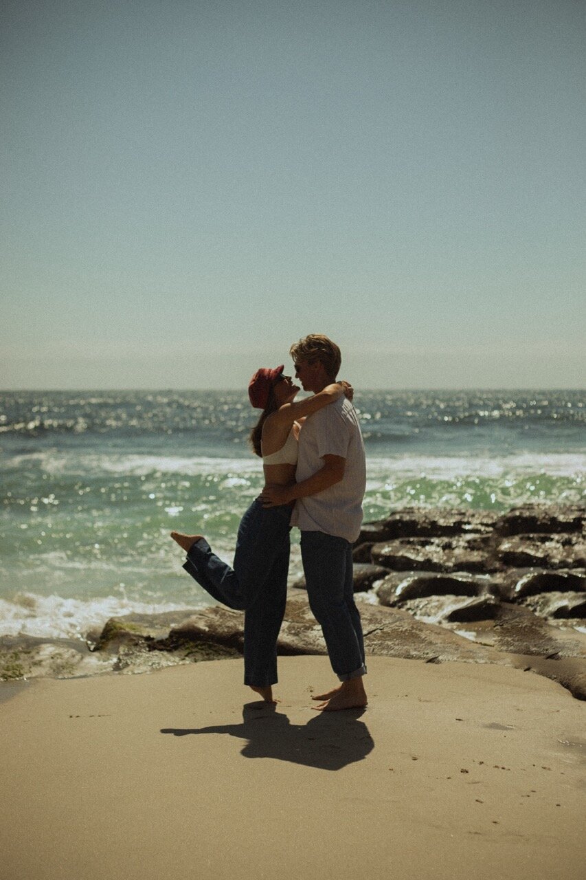 san-diego-beach-couples-photos-02