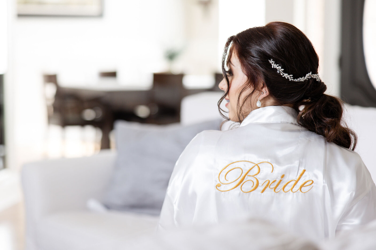 Bride-getting-ready-shots