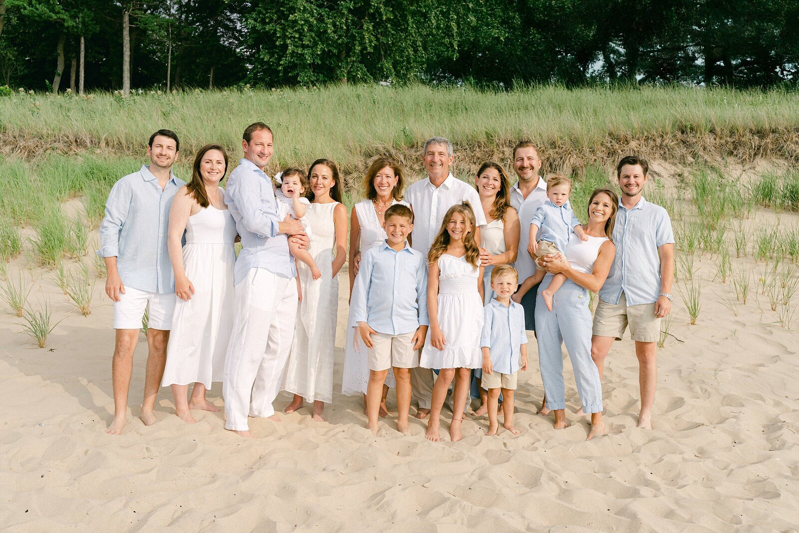 Michigan-City0Beach_Extended-Family-Photography_Katie-Whitcomb_Fumo_0001