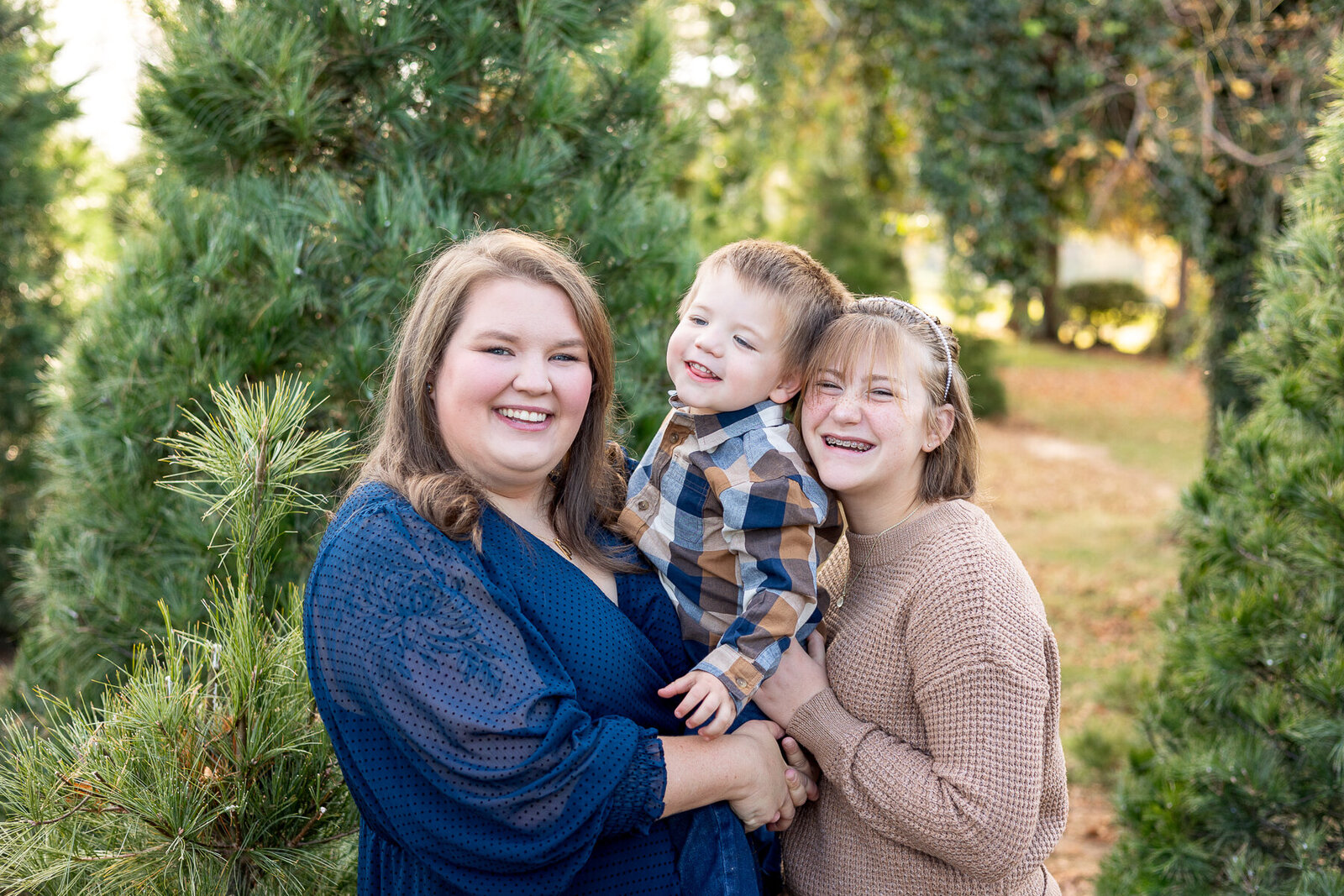 Golden-hour-tree-farm-photography-session-family-Lexington-KY-photographer-3