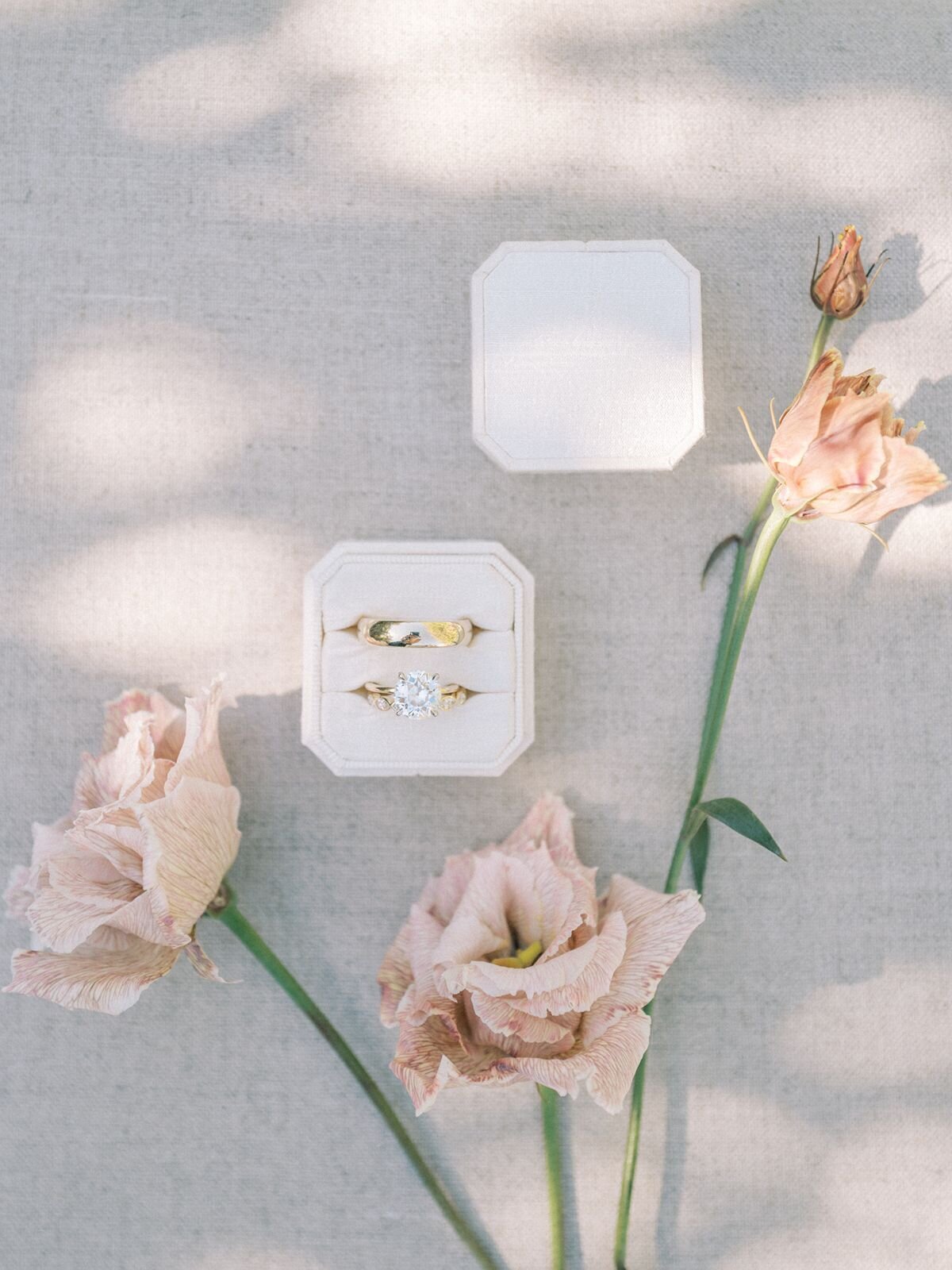 leila-james-events-newport-rhode-island-luxury-wedding-planner-castle-hill-inn-venue-jillian-knight-wedding-photographer-1a.GettingReady-16 copy