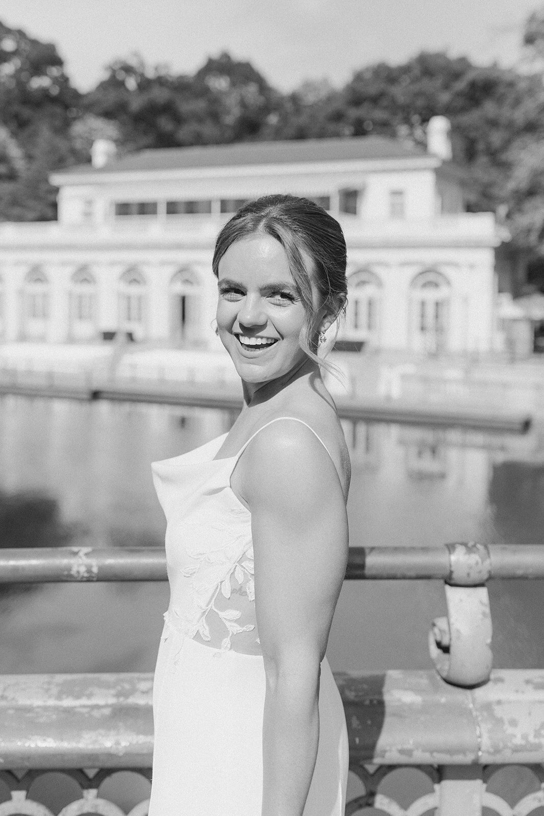 CD_Prospect_Park_Boathouse_Wedding_Wild_Sound_Photography_1J6A5489