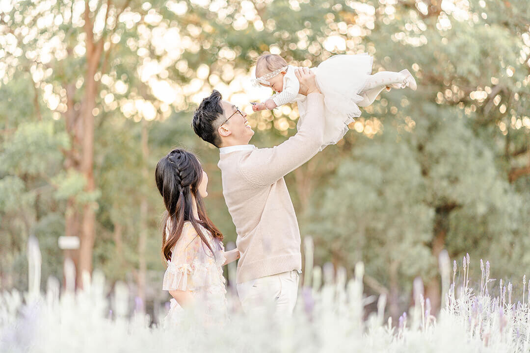fun family photography in brisbane light and airy style by hikari lifestyle photography