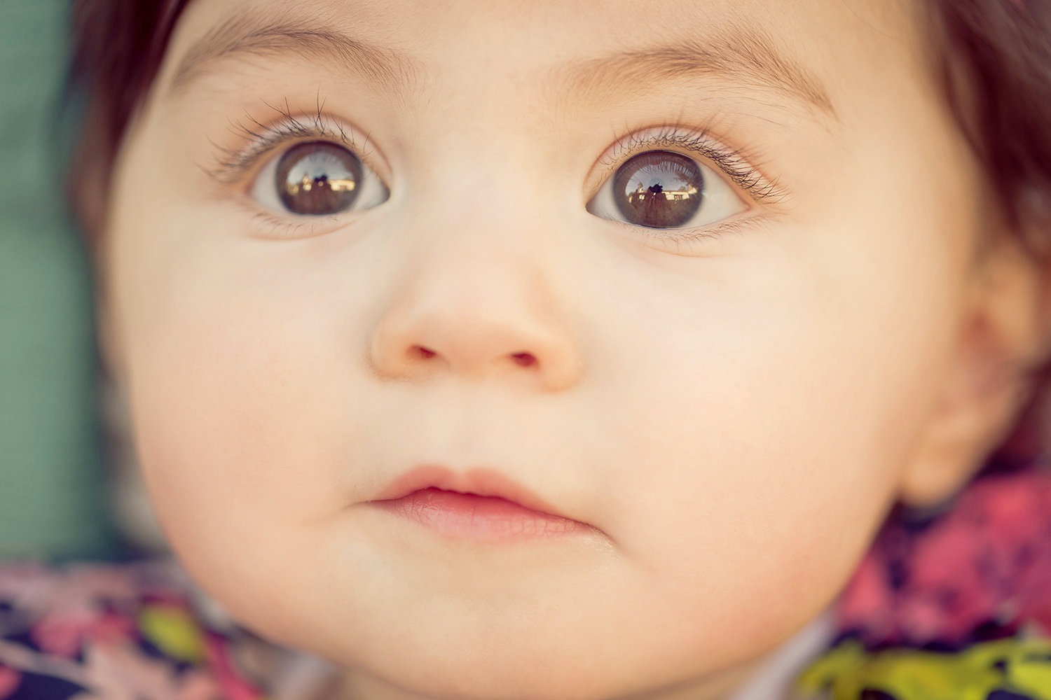 san diego family photographer | little girl with closeup of brown eyes