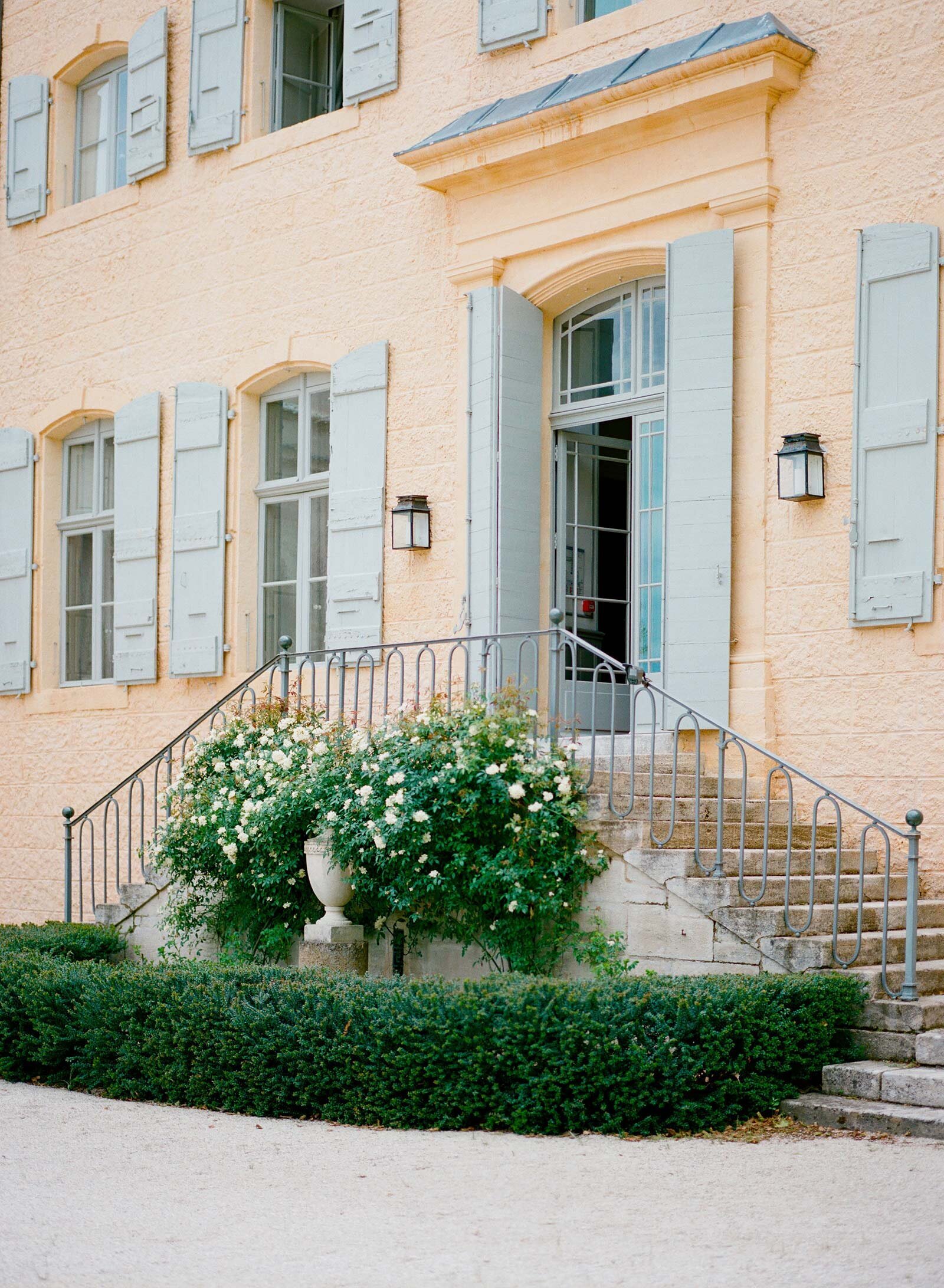022b_provence_wedding_chateau_de_fonscolombe