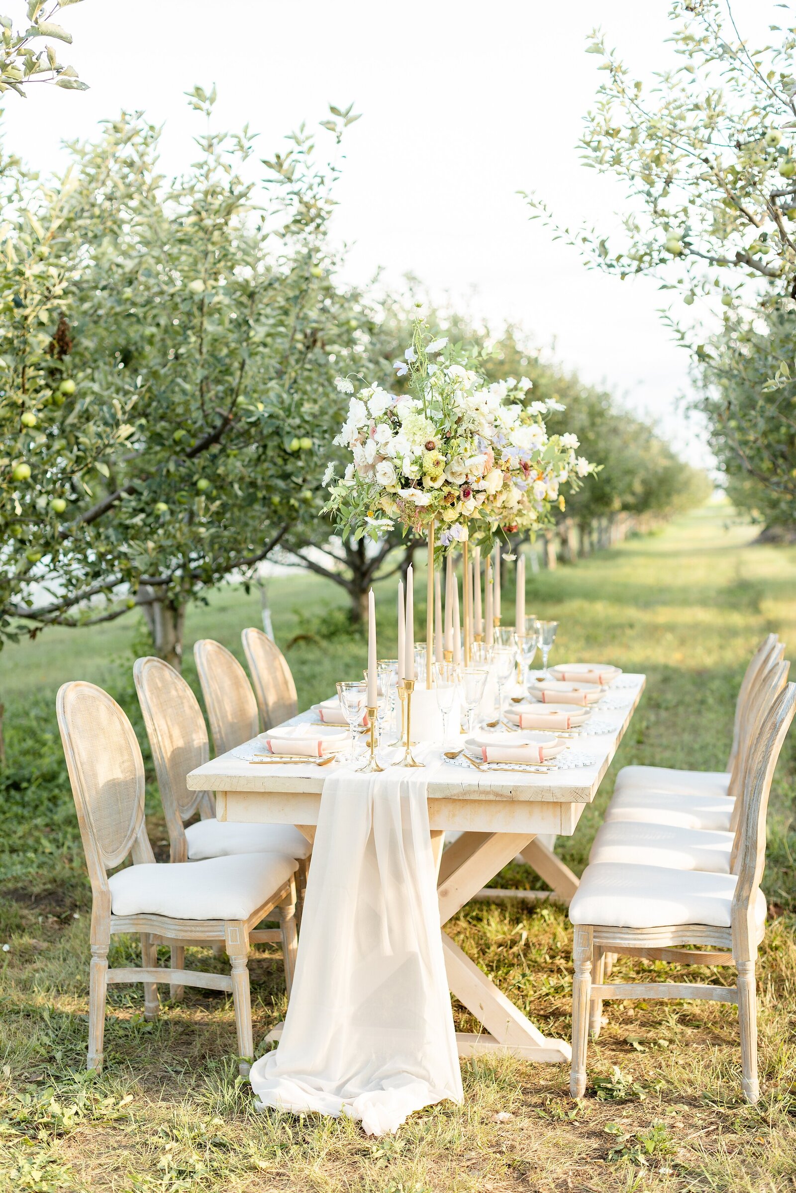 Kurtz Orchard Amalfi Coast Inspired Wedding | Dylan & Sandra Photography -90