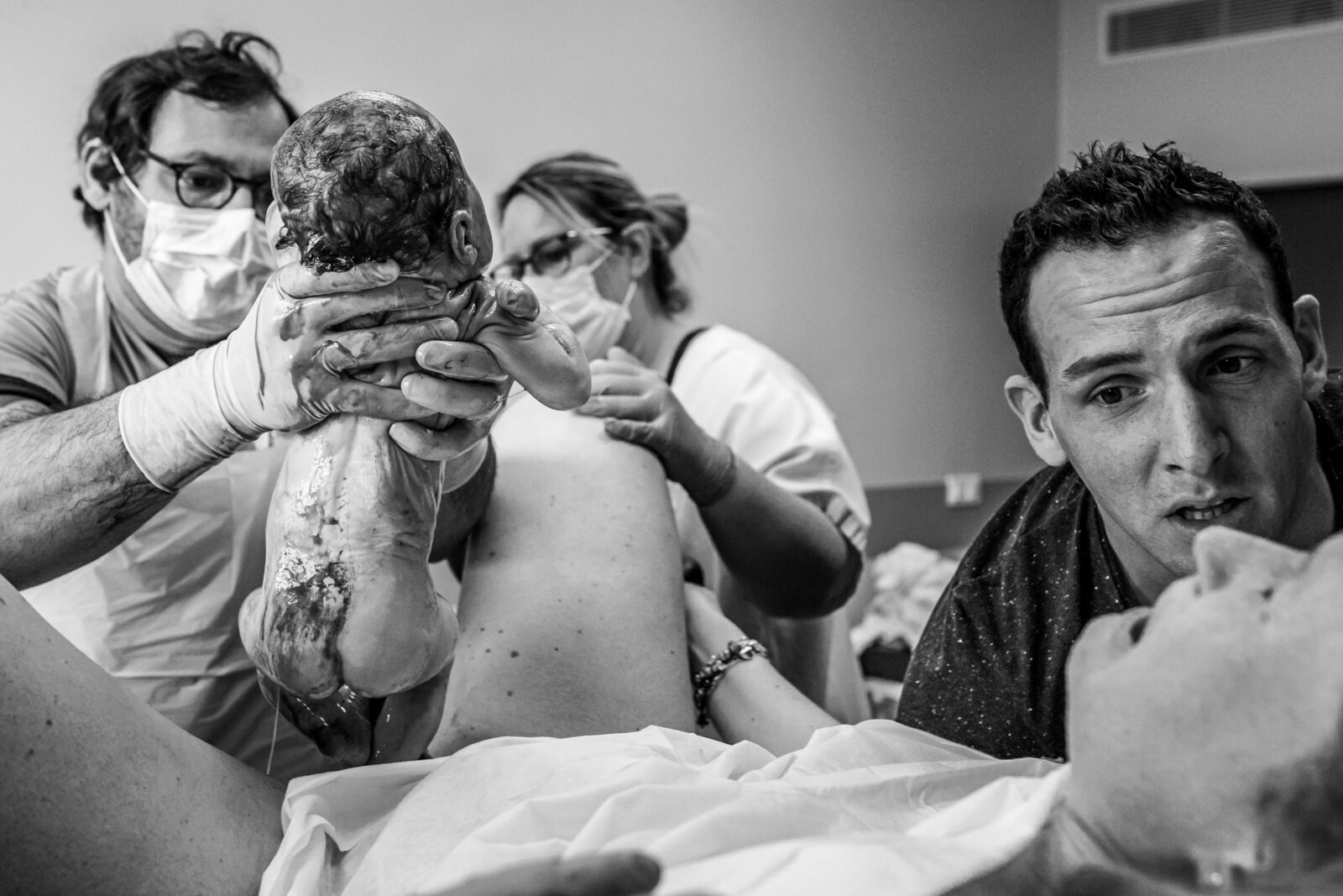 reportage photo accouchement thonon - accouchement a domicile - vanessa amiot photographe