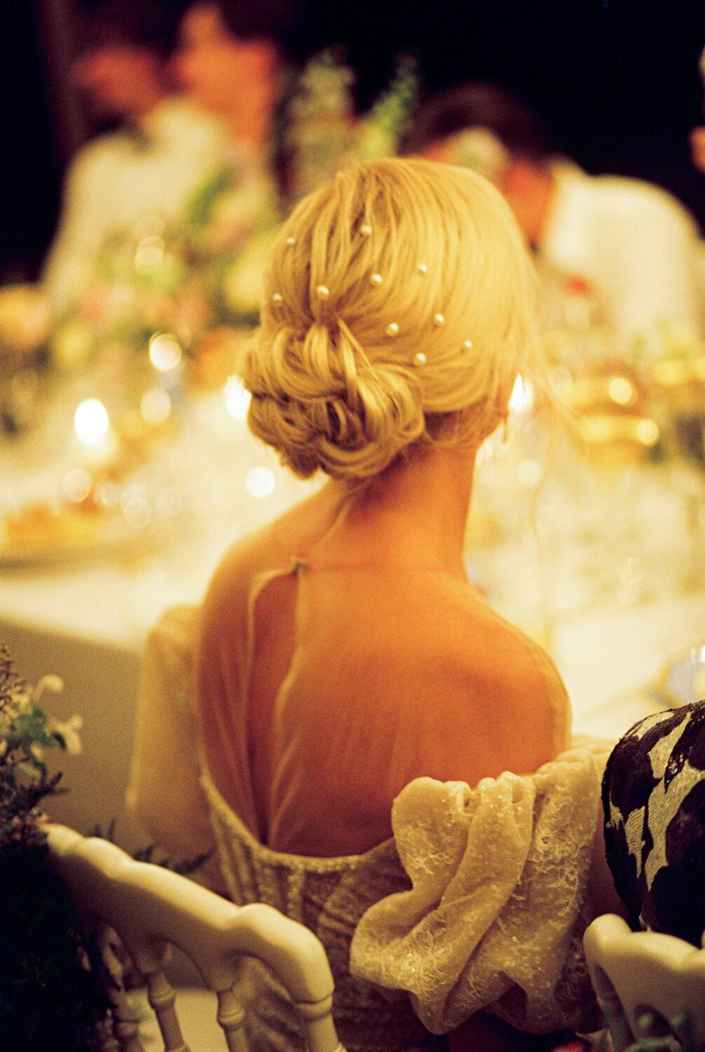villa-controni-lucca-tuscany-luxury-destination-wedding-film-analog-stefano-degirmenci_0013