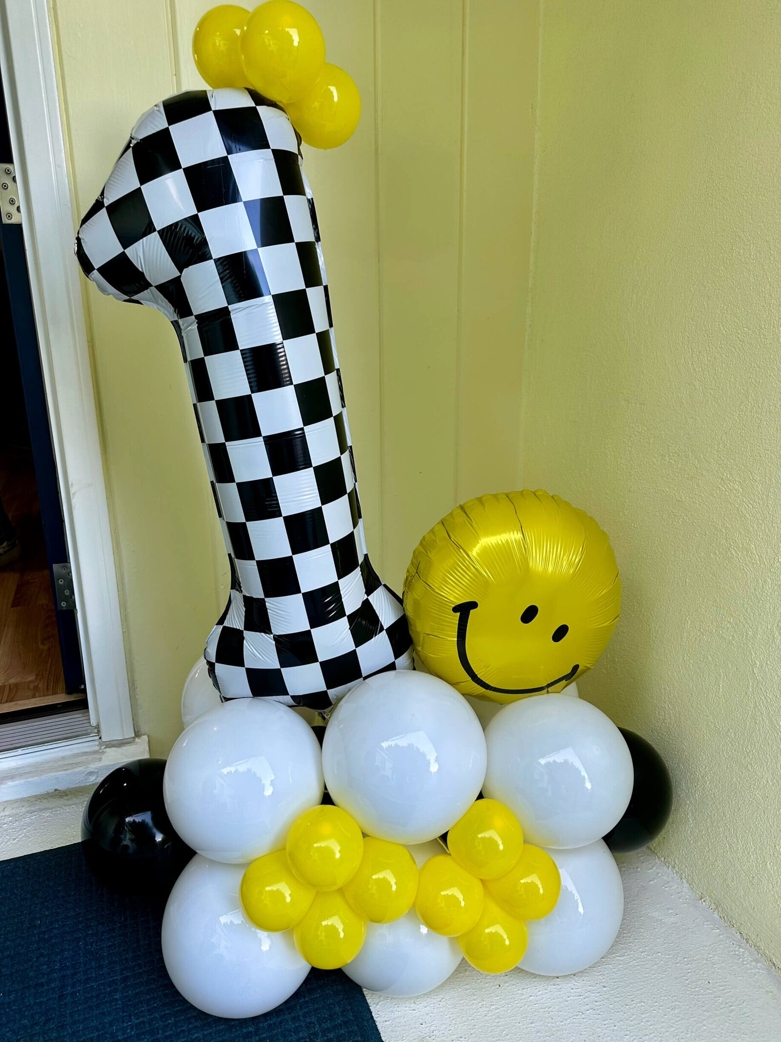 Firsth birthday decoration for boy